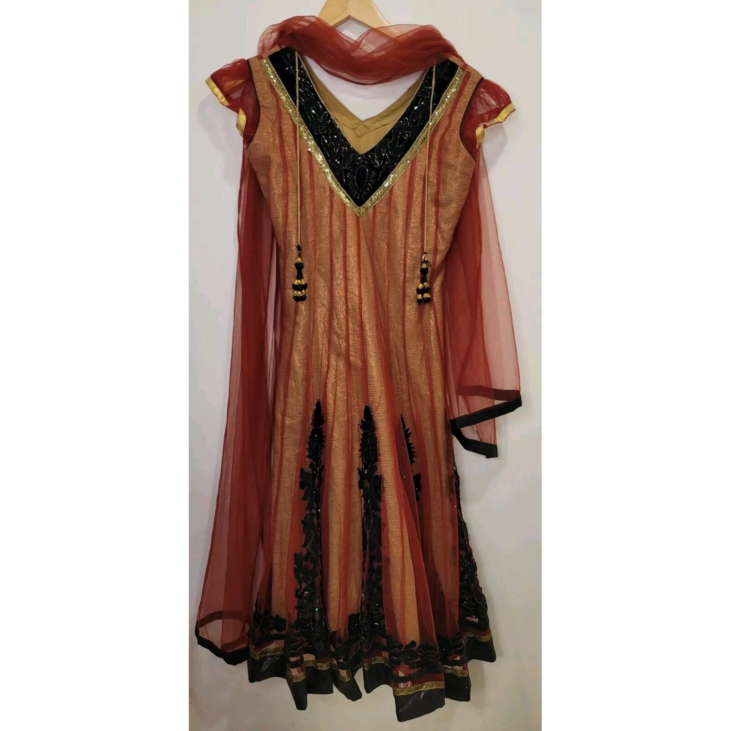2-Piece Indian Anarkali / Pakistani Midi Dress and Scarf Set in Red/Gold