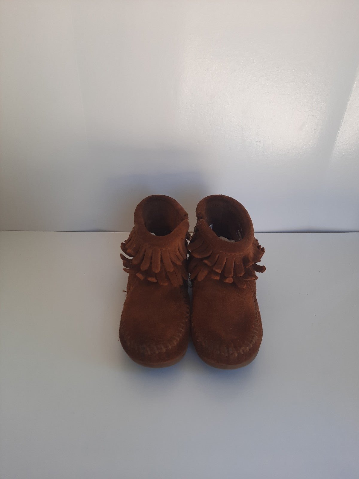 Minnetonka Boots size 6