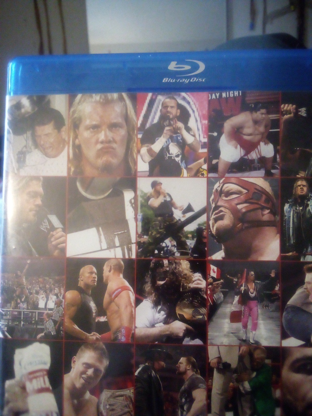 WWE 2 dvd .1000 raw