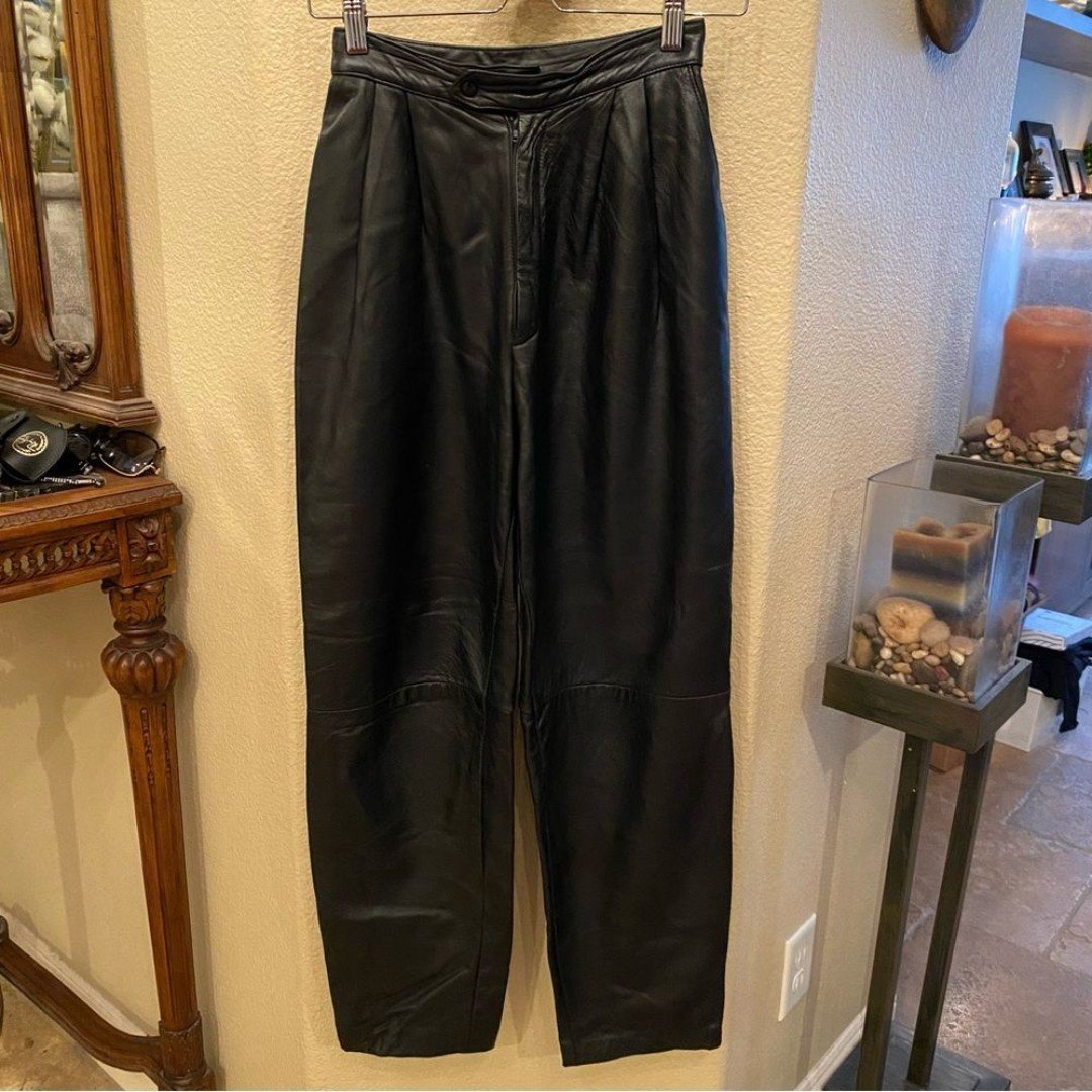 Vintage Women Black High-Waist Soft Leather Pants Size 12” Flat