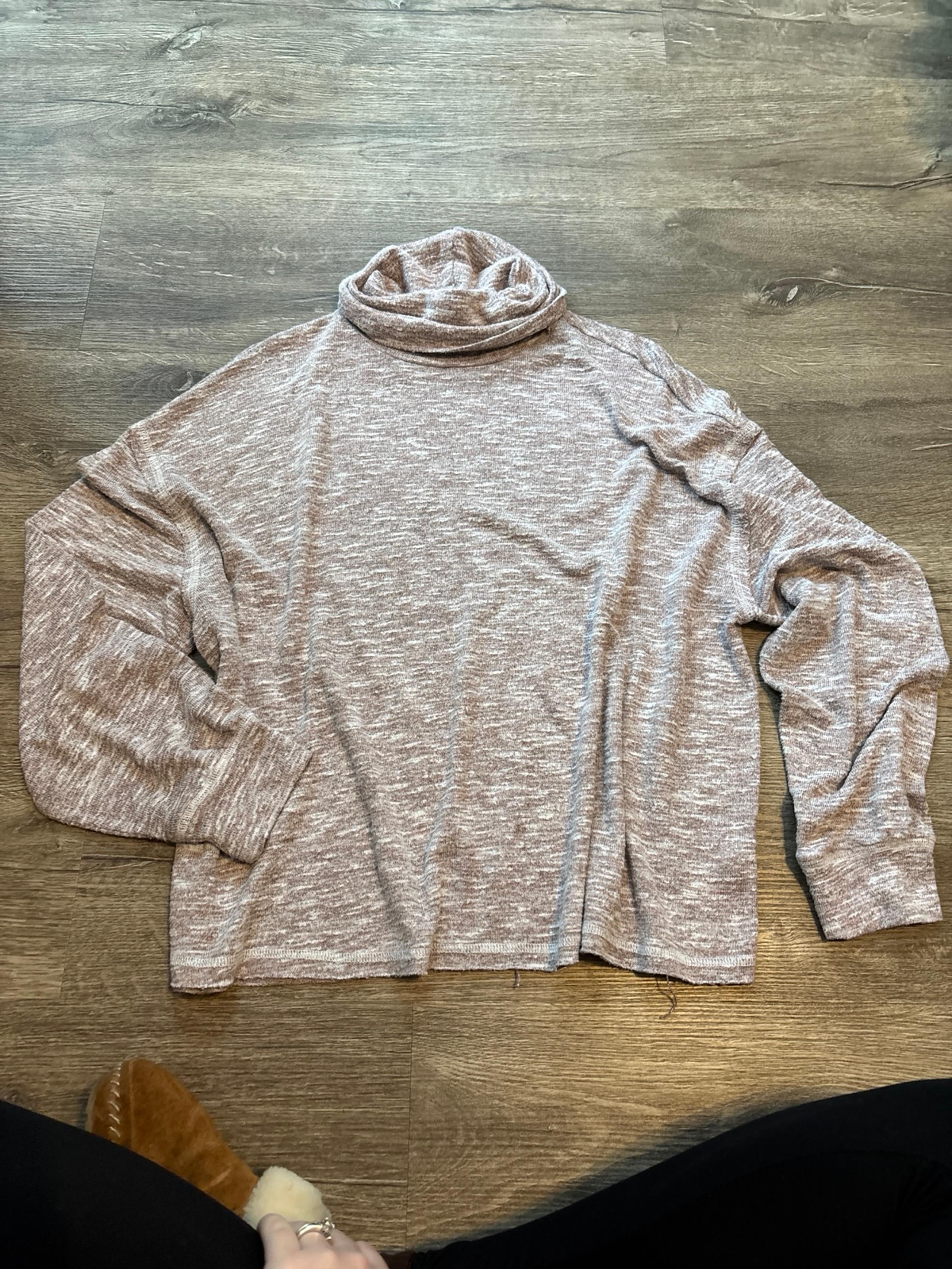 Universal Thread Goods Co. Women’s Light Sweater