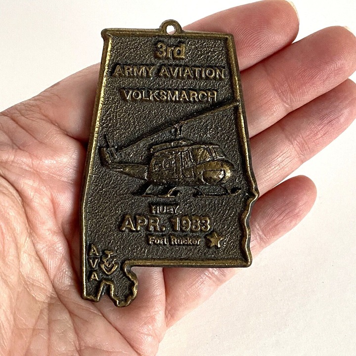 1983 Fort Rucker Huey 3rd Army Aviation Volksmarch AVA Commemorative Medal 3