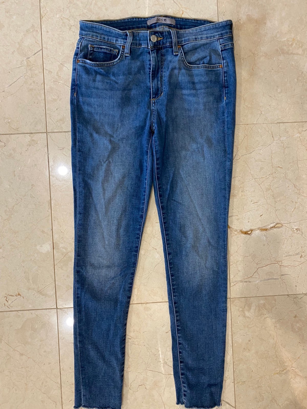 Joe’s Medium Wash Skinny Legged Denim Jeans [W 30]