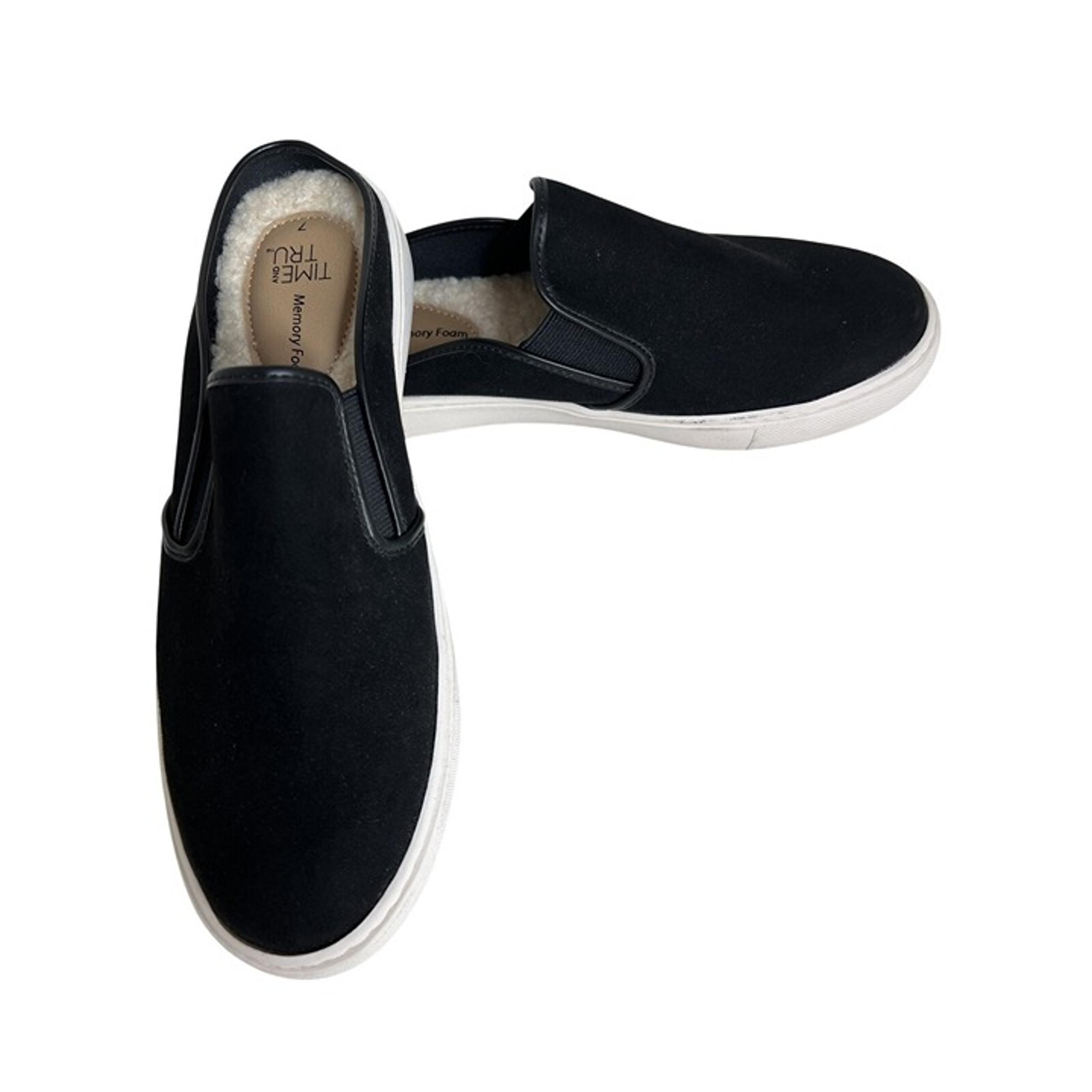 Time And Tru Womens Black Slip-On Shoes Size 7 Memory Foam Sole Comfortable Casu