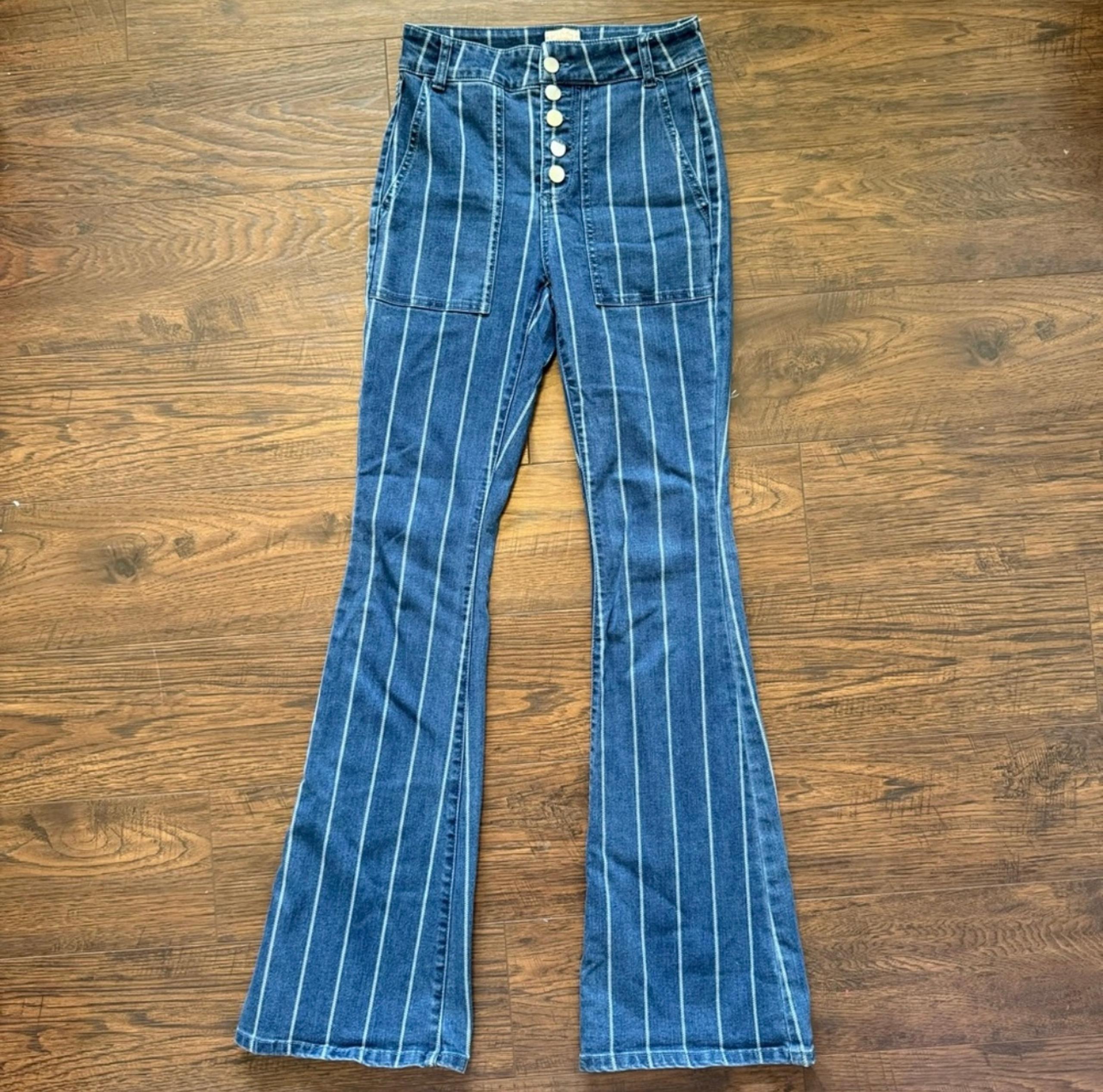 Gianni Bini Hippie Striped Denim Flare High Rise 5 Button Jeans Womens Size 1