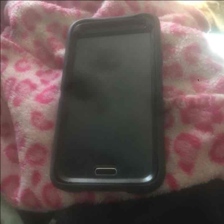 Verizon Samsung Galaxy S5 with Otterbox