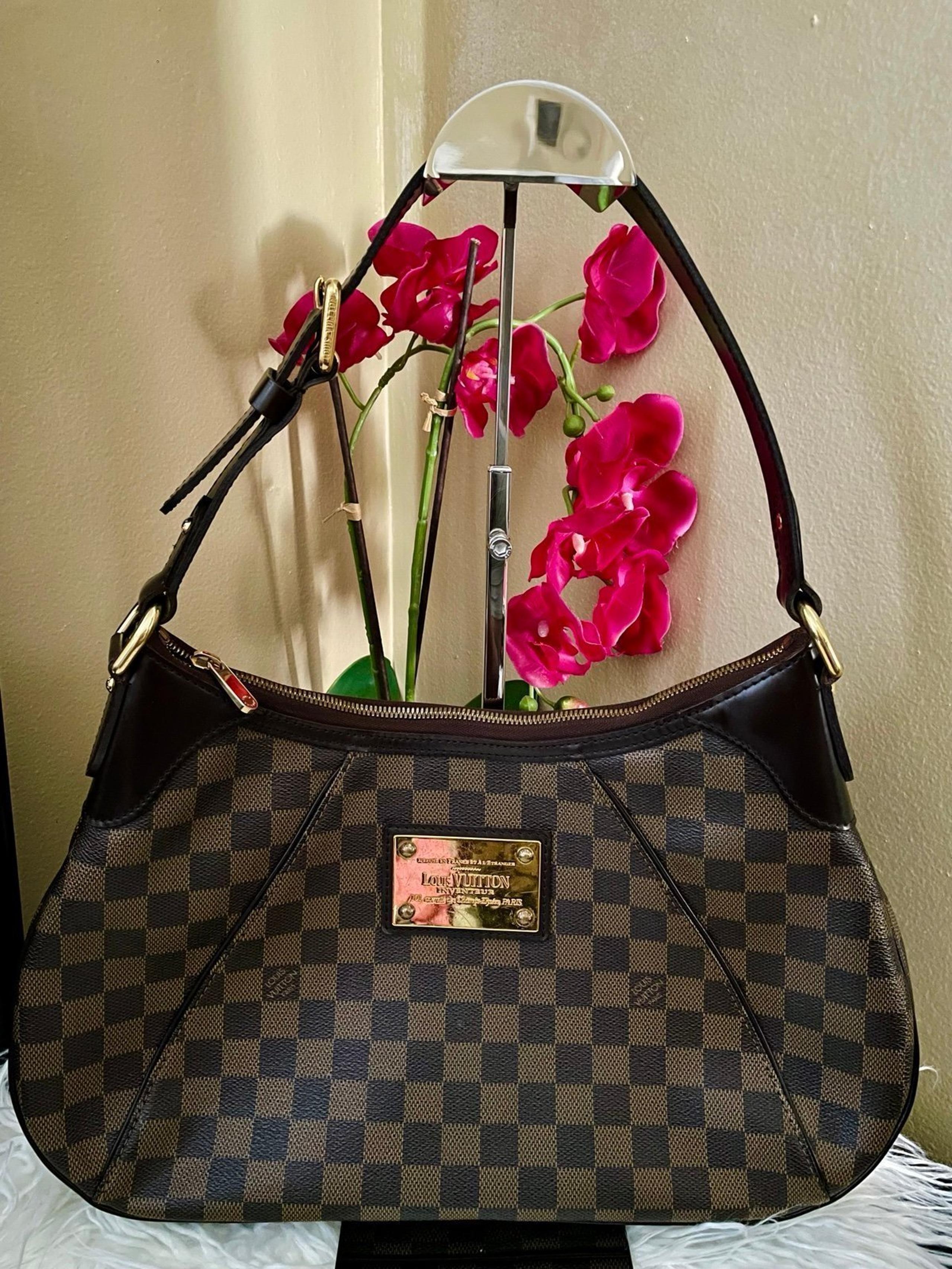Louis Vuitton Damier Thames shoulder bag