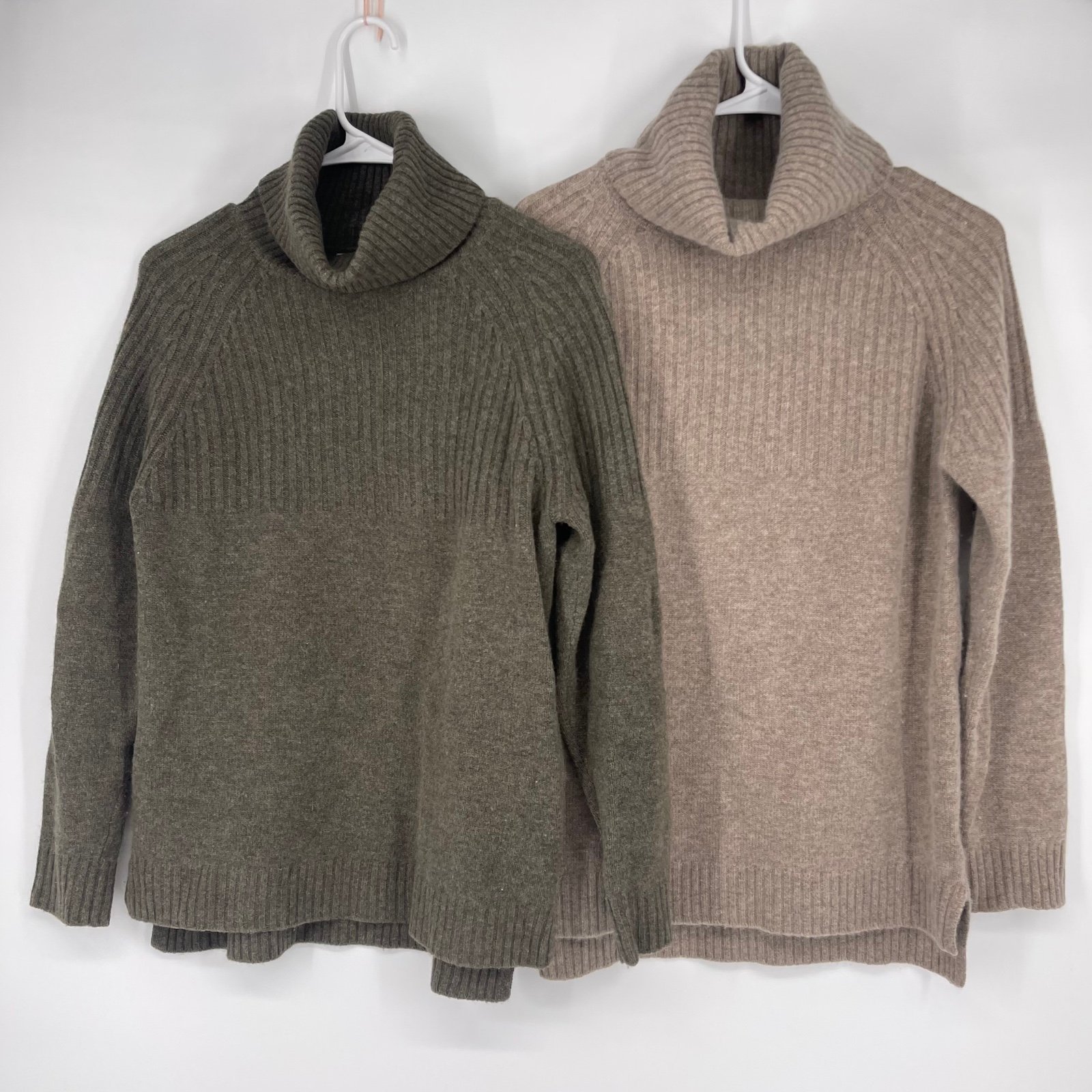 Pura Cashmere Turtlenecks Lot Of 2 Size Xs Olive Green & Khaki Msrp 529.99