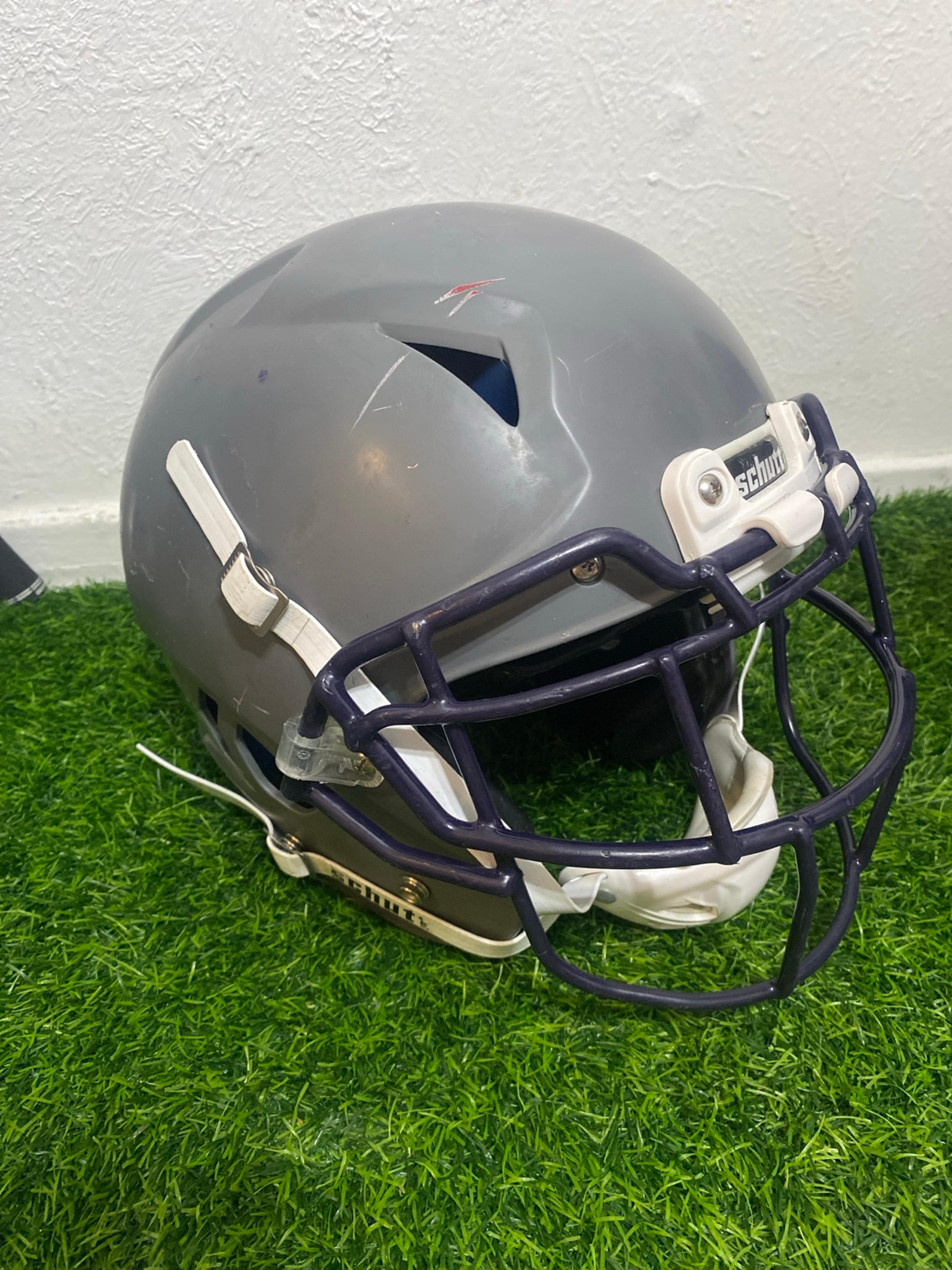 2022 Schutt Youth Vengeance Football Helmet - XL