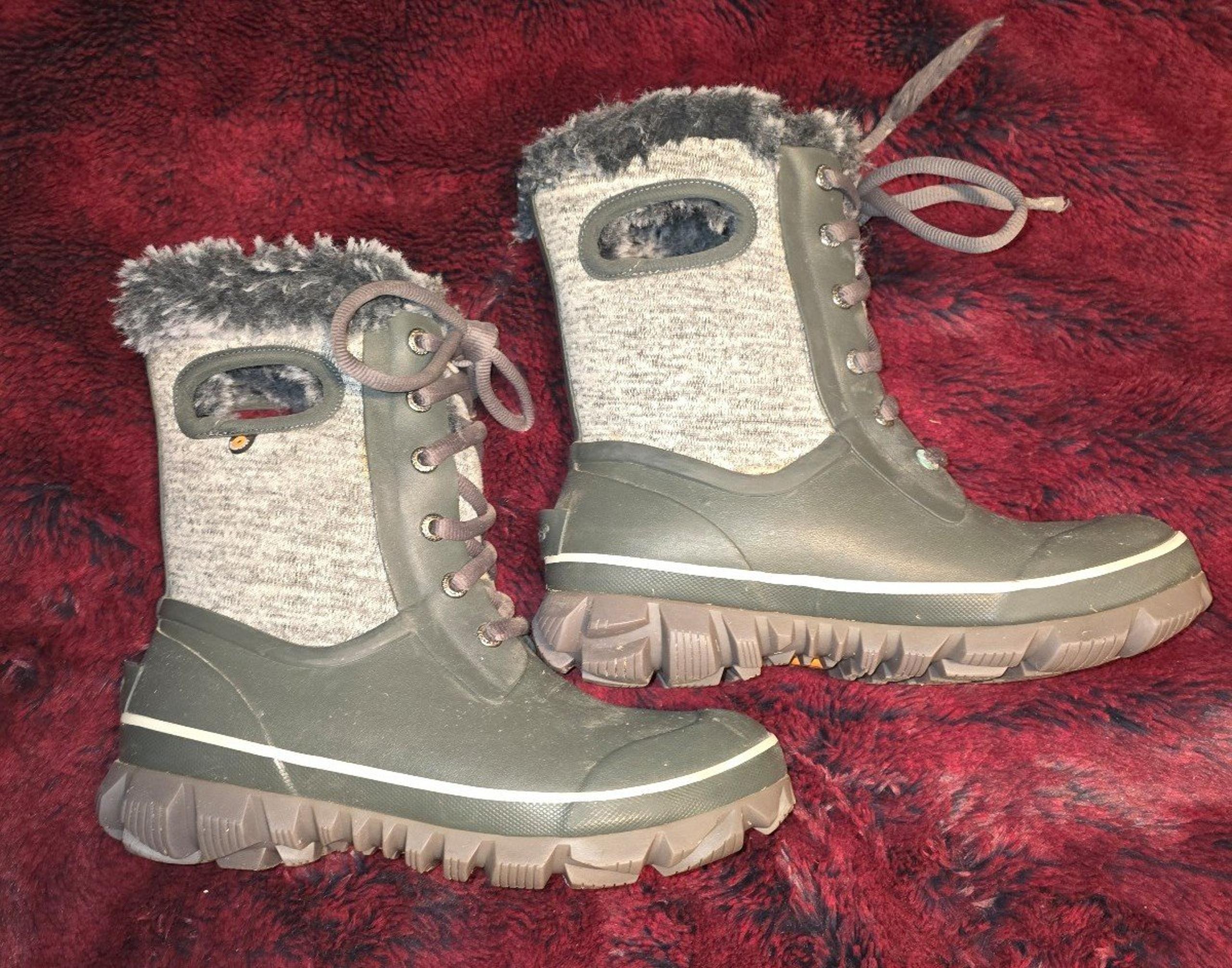 Womens Bogs Sz7