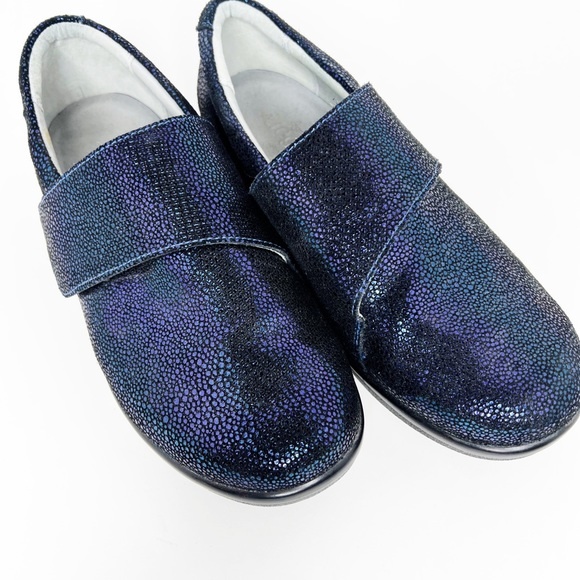 Alegria Lauryn Cosmos Metallic Slip-on Shoes sz 39W