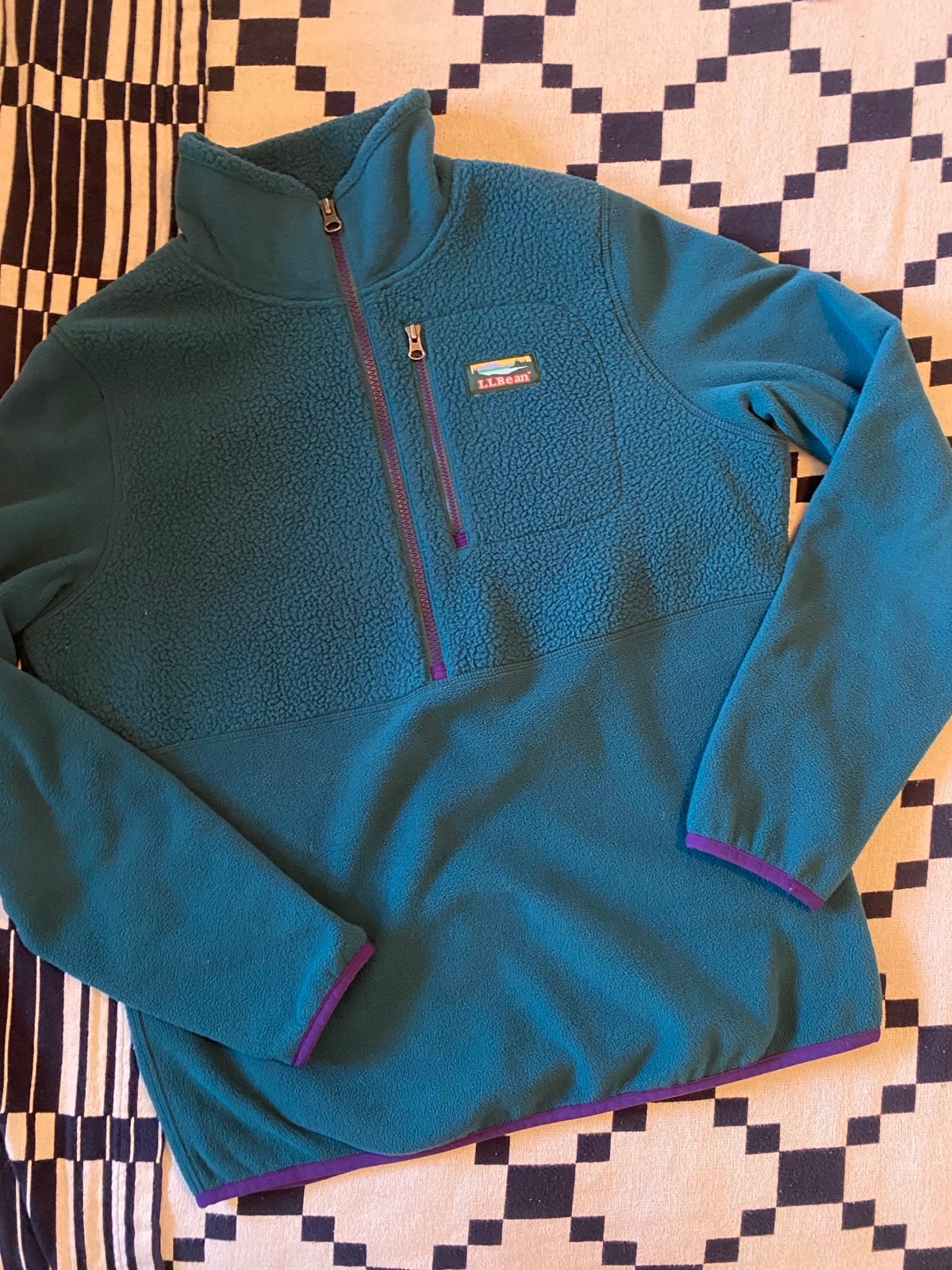 L.L. Bean Fleece half zip jacket sit small