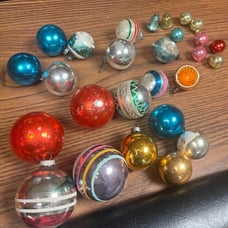 27 VINTAGE CHRISTMAS SHINY BRITE / MERCURY GLASS HAND BLOWN ORNAMENT ORNAMENTS