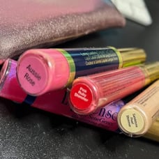 Pink Passion Ready-in-5 collection with free shipping includes Lipsense & gloss
