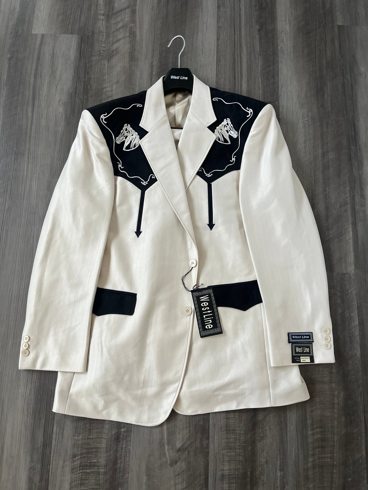 West Line bone jacket with pants