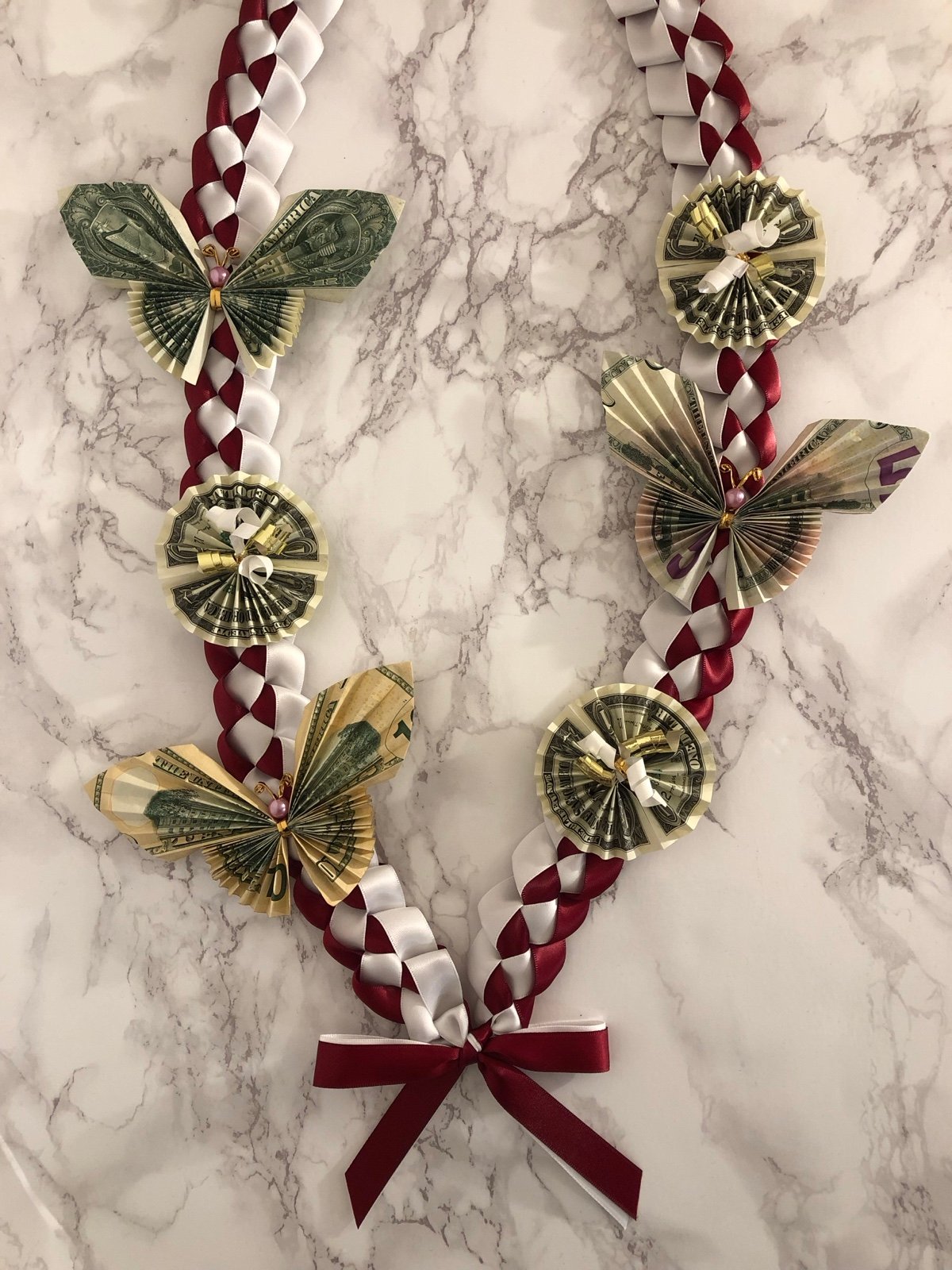 Graduation Lei w/ 35 value **PRICE IS FRIM**