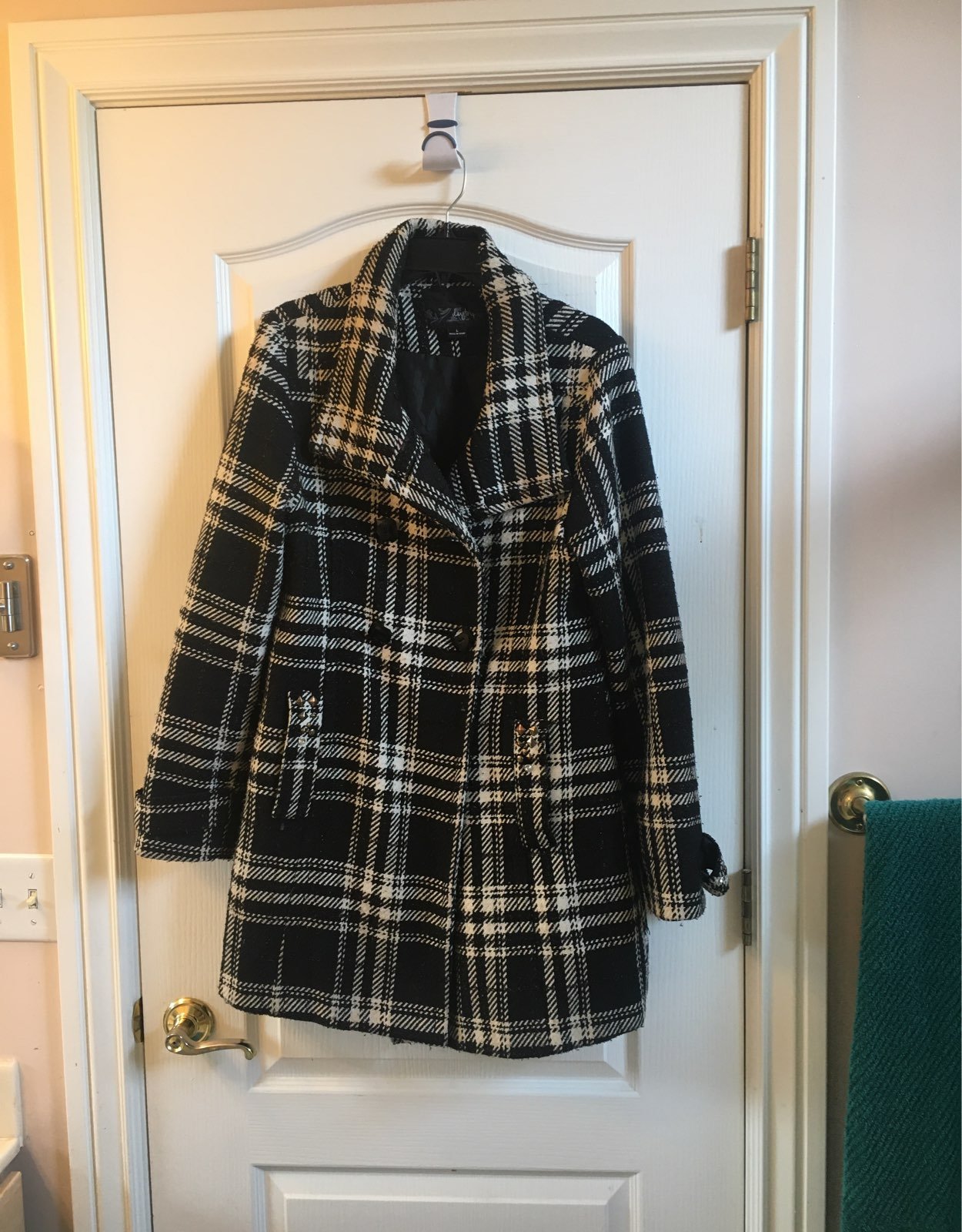 Day trip womans peacoat size L