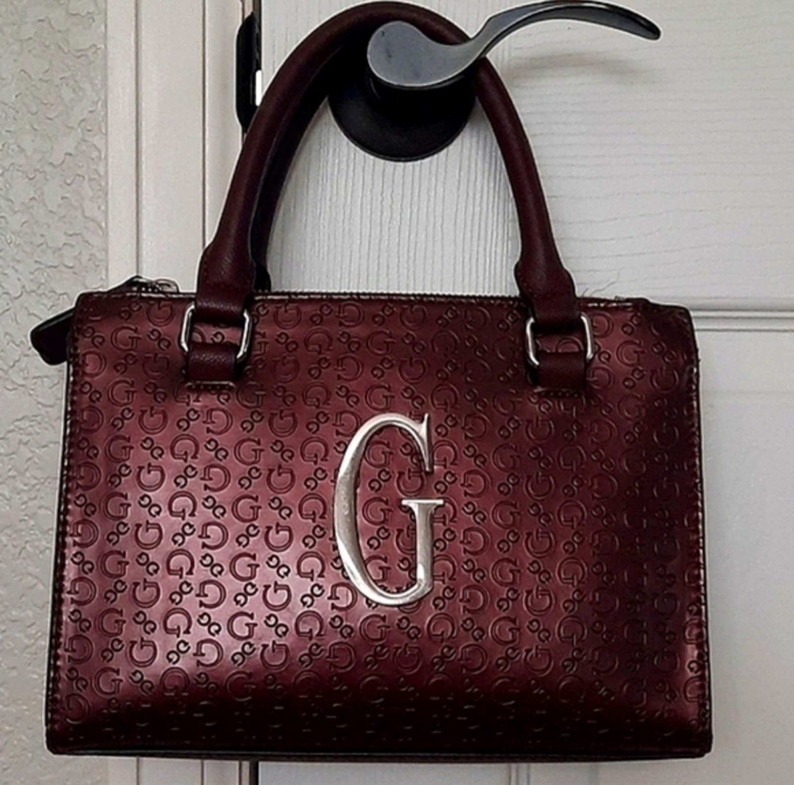 GUESS WOMEN'S SATCHEL