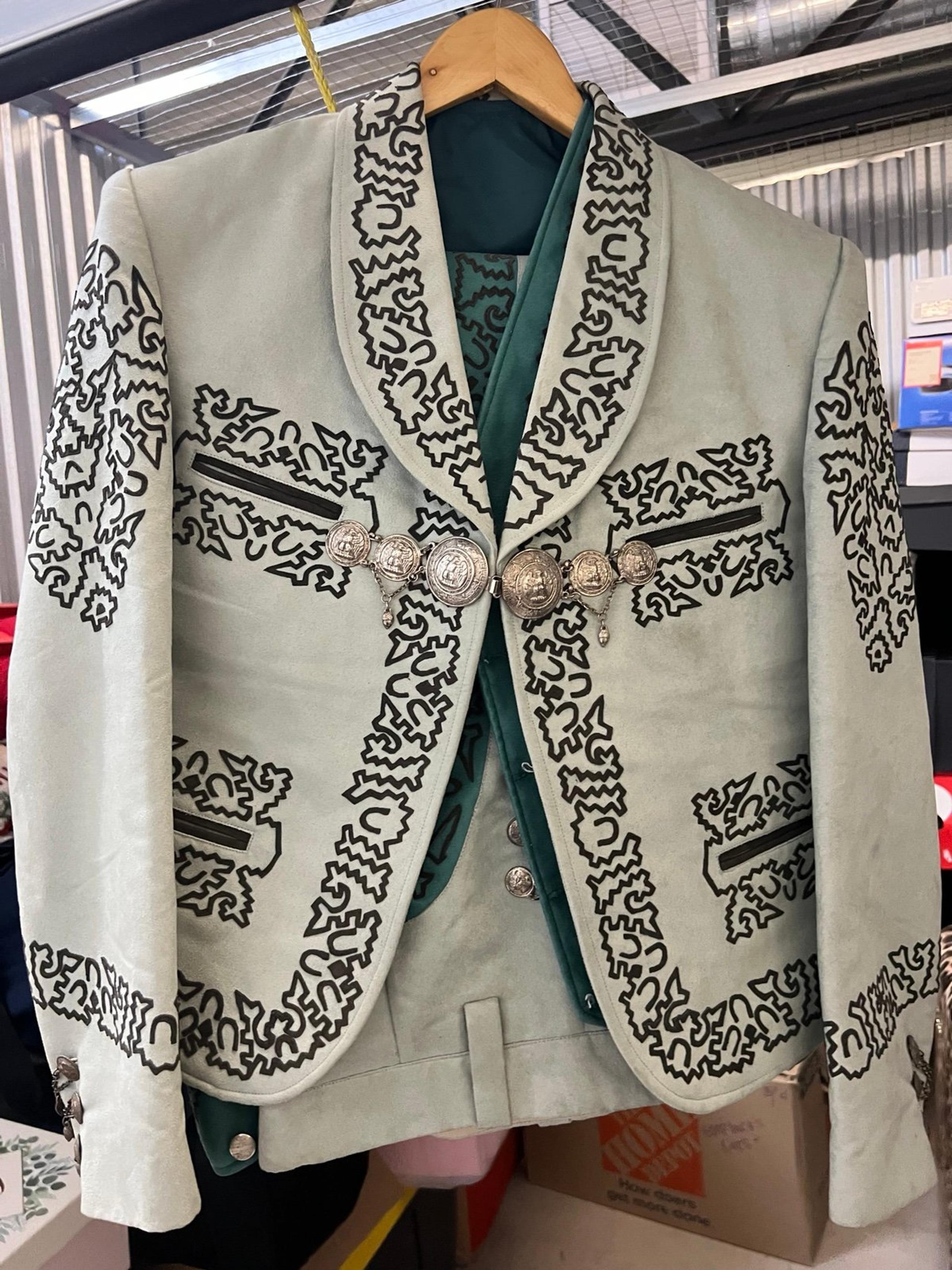 Traje de Charro en Gamuza
