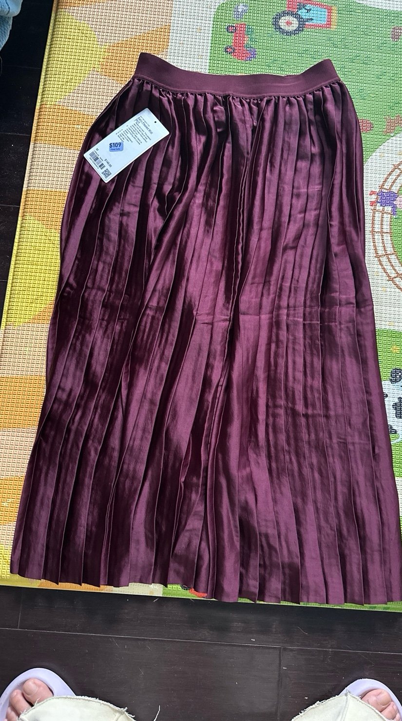skirt lululemon pleated midi skirt