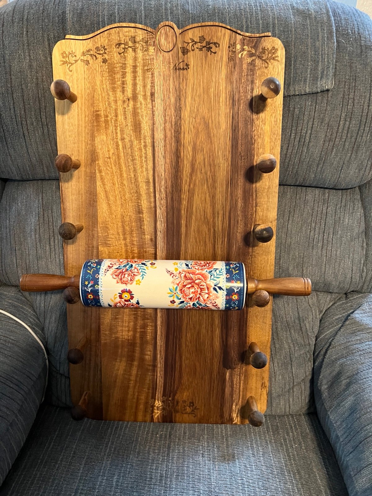 Pioneer Woman Pin & Rack