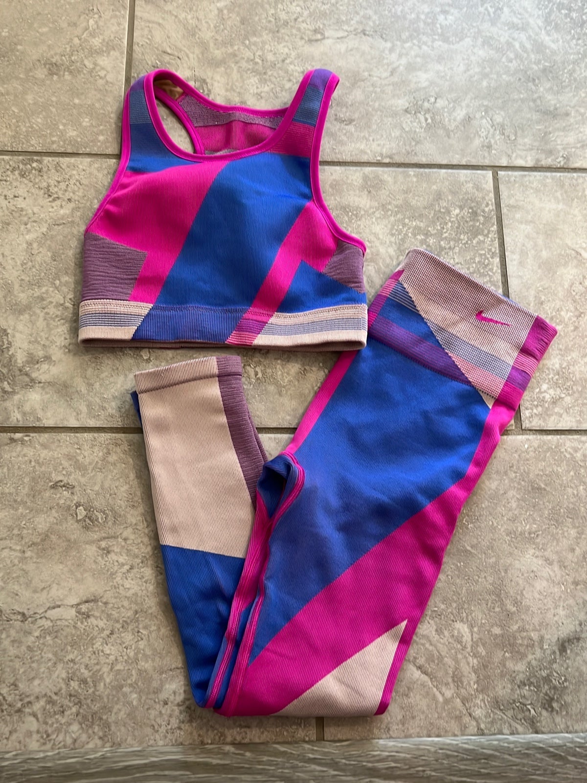 Seamless Nike dry fit legging set
