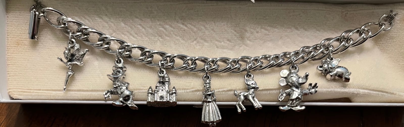 Vintage Disney Silver Tone 7 Charm Bracelet Mickey Bambi Dumbo Tinkerbell New