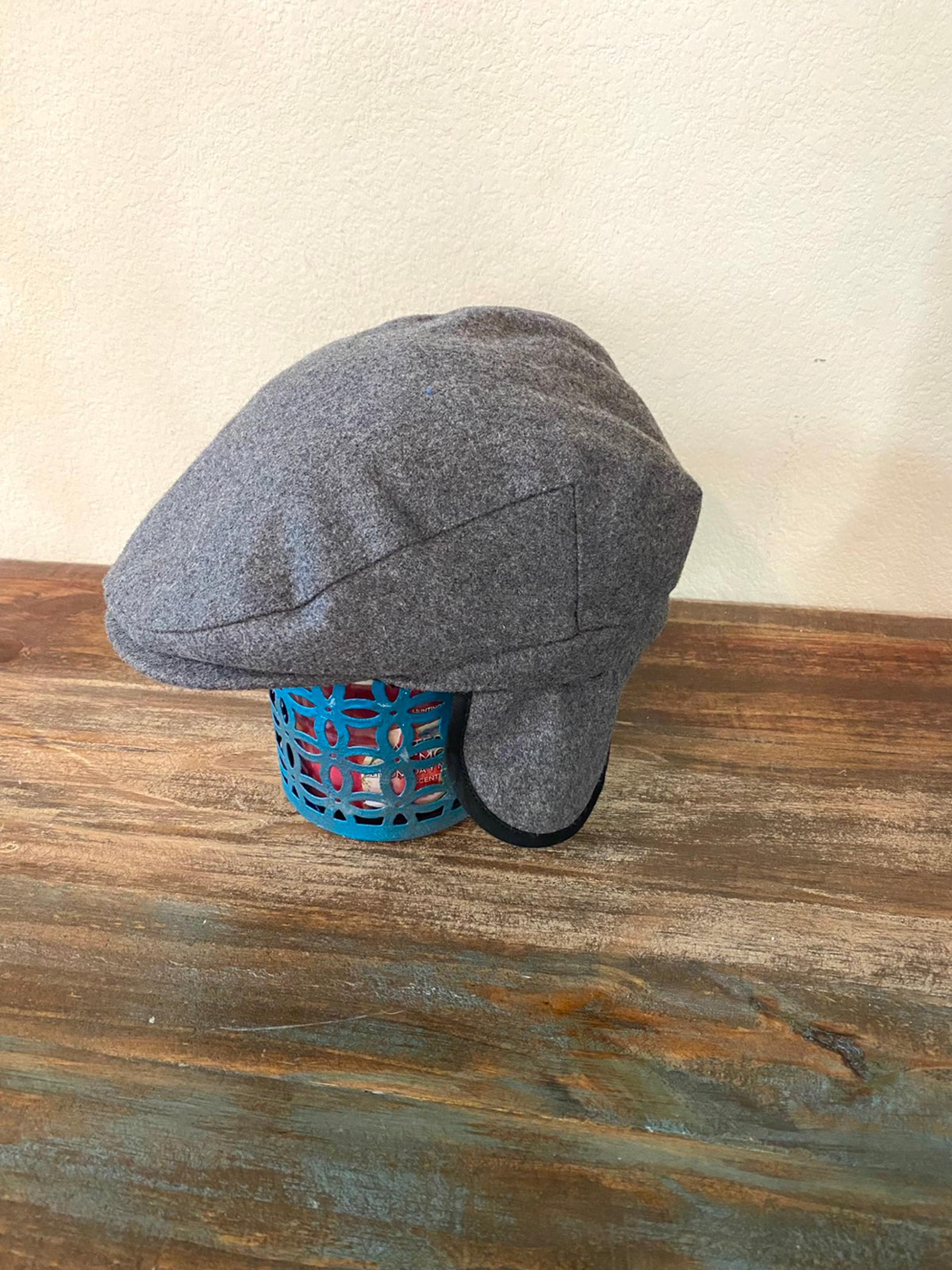NWOT unisex Dockers wool blend winter hat. Sz S/M