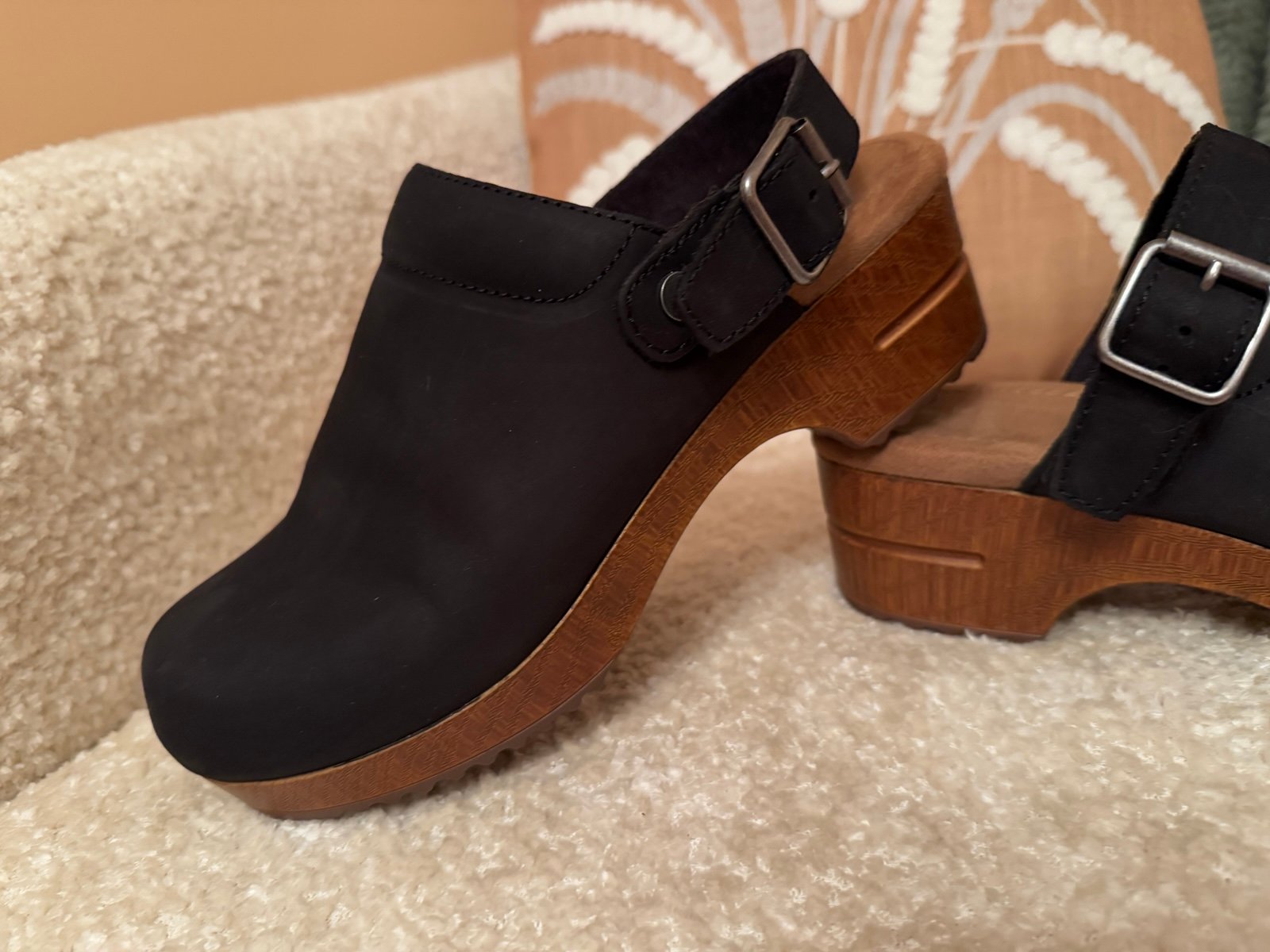 White Mountain Clogs