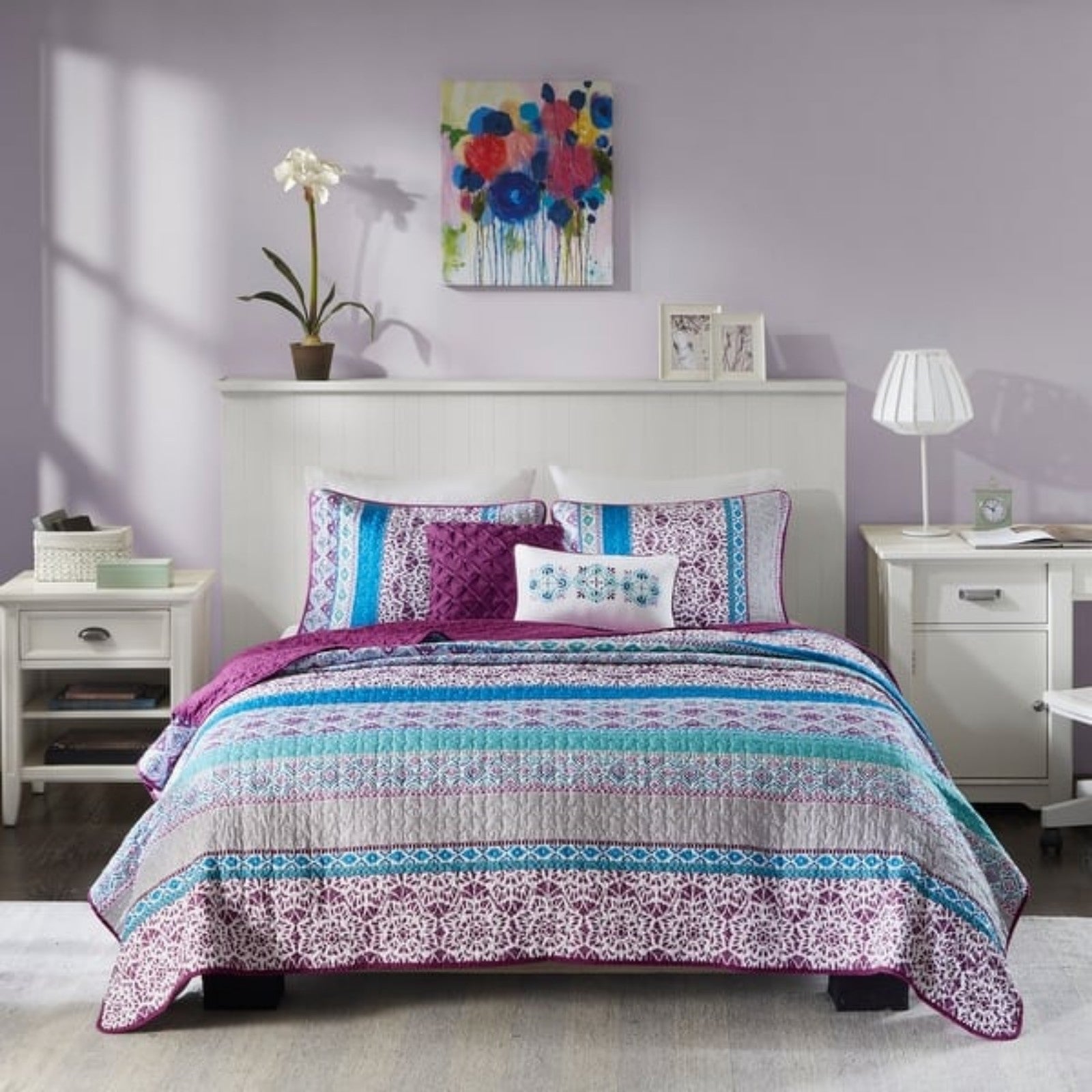Intelligent Design Adley Reversible 5pc Quilt Set with Throw Pillows