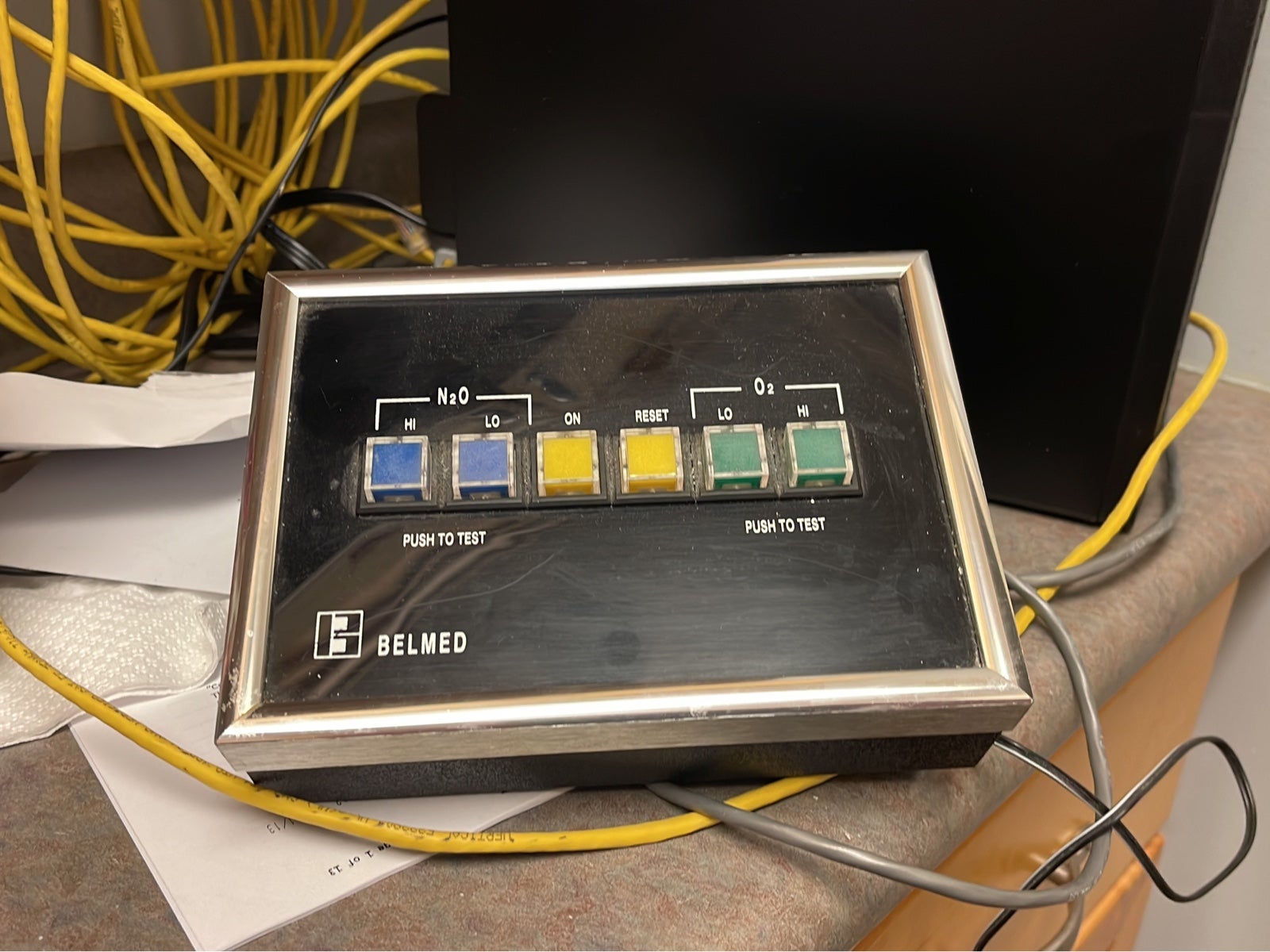 Belmed Nitrous Oxide & Oxygen Desk Alarm Panel