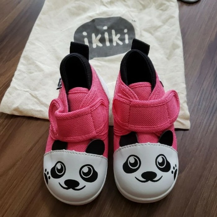 Squeaky panda Shoes 5