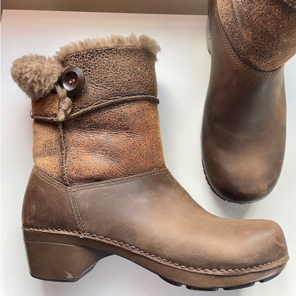Dansko Stormy Clog Boots Brown Shearling Lined Foldover Leather Snow 9.5