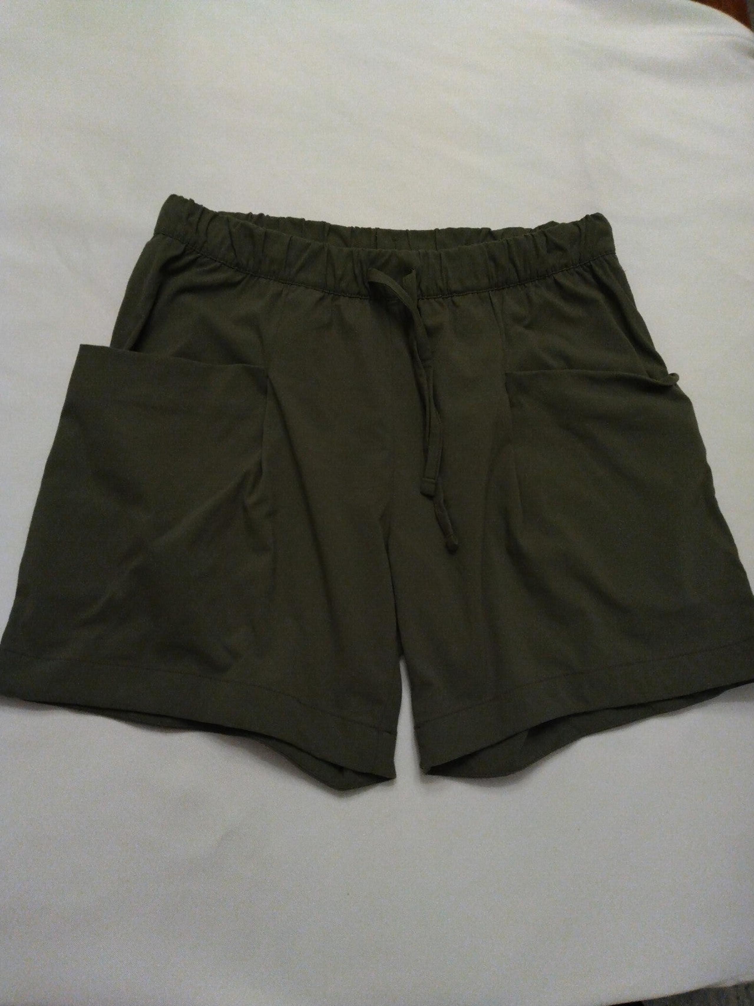 Lucy activewear Olive green shorts