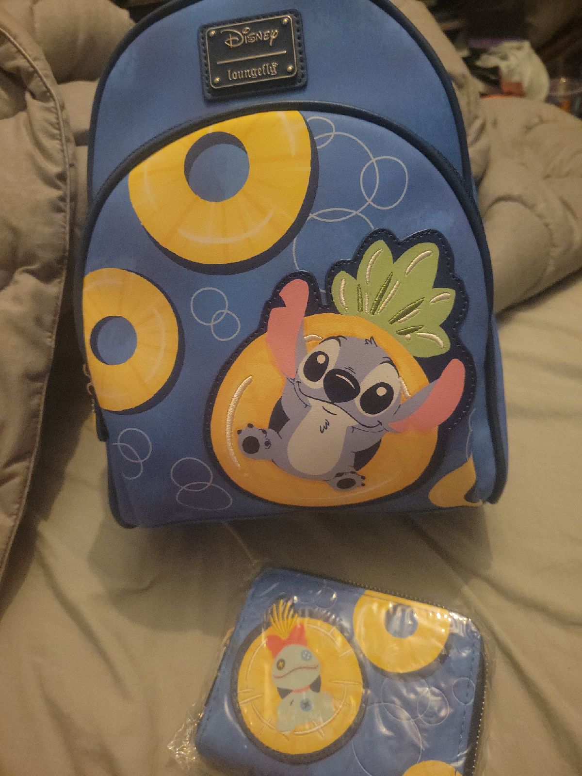 Loungefly pineapple stitch an scrump wallet