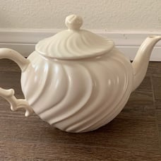 Vintage Franciscan Coronado Coffee/Tea Pot off white/Cream color