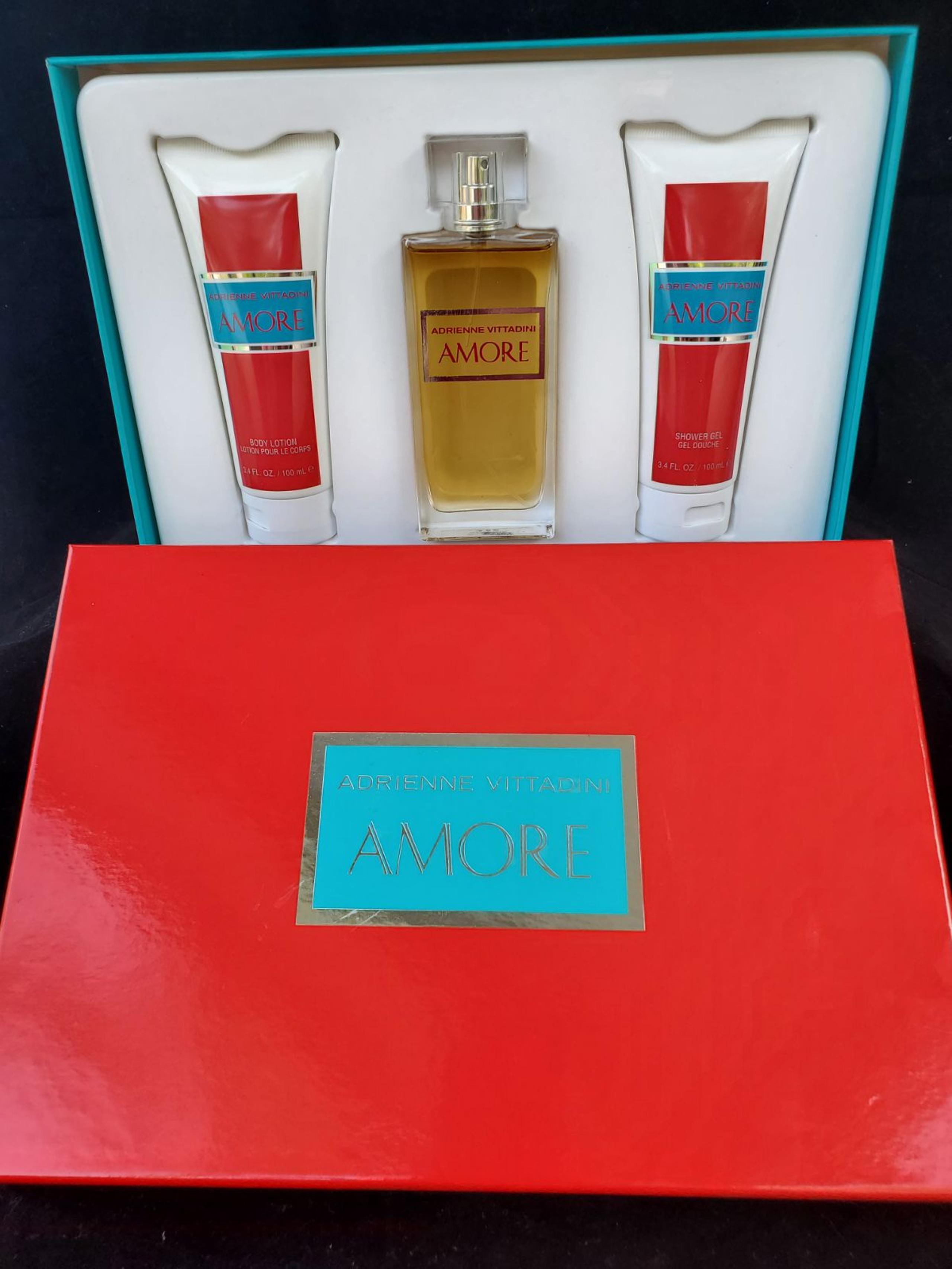 Adrienne Vittadini 3 Piece Gift Set