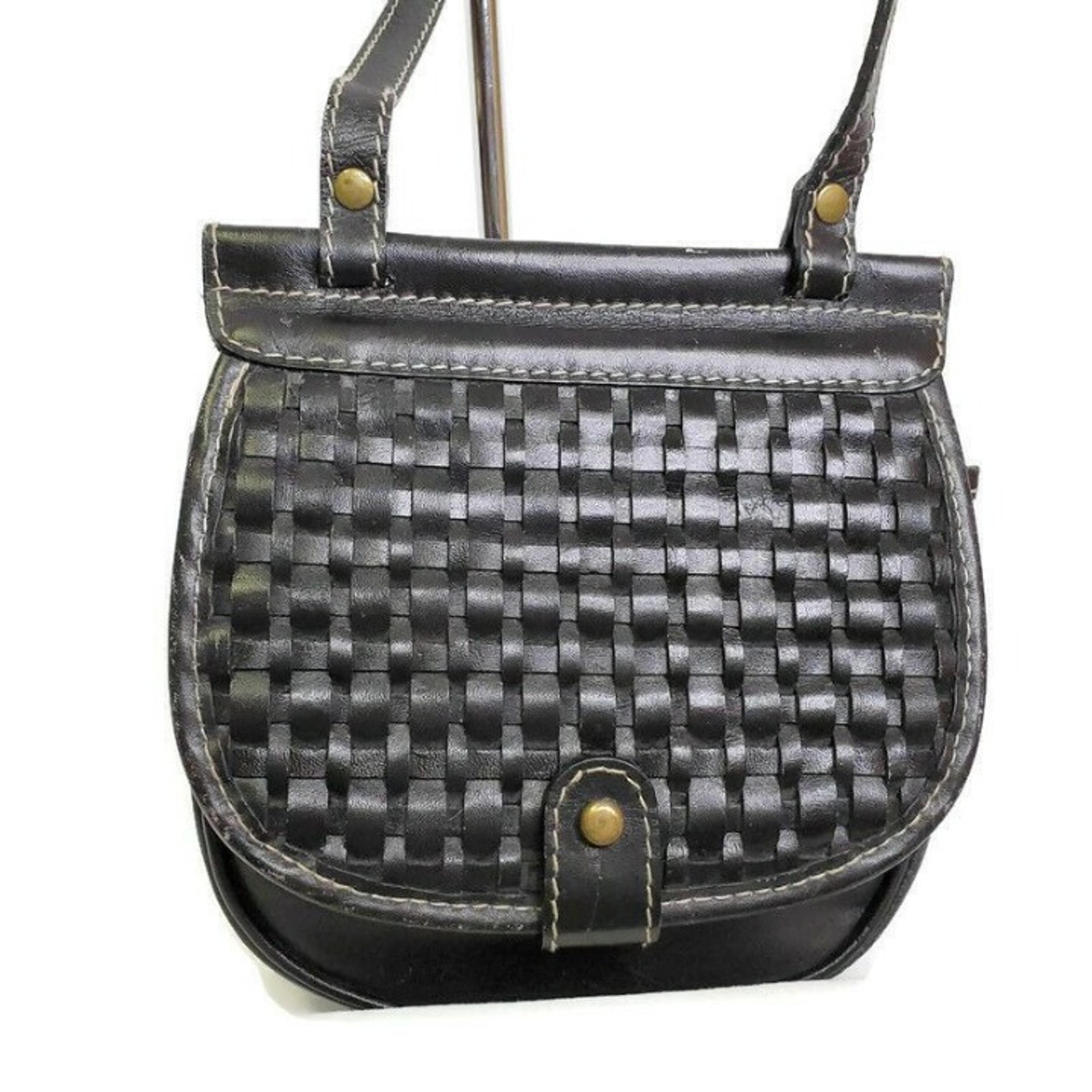 Valerie Stevens Womens Crossbody Bag Bla