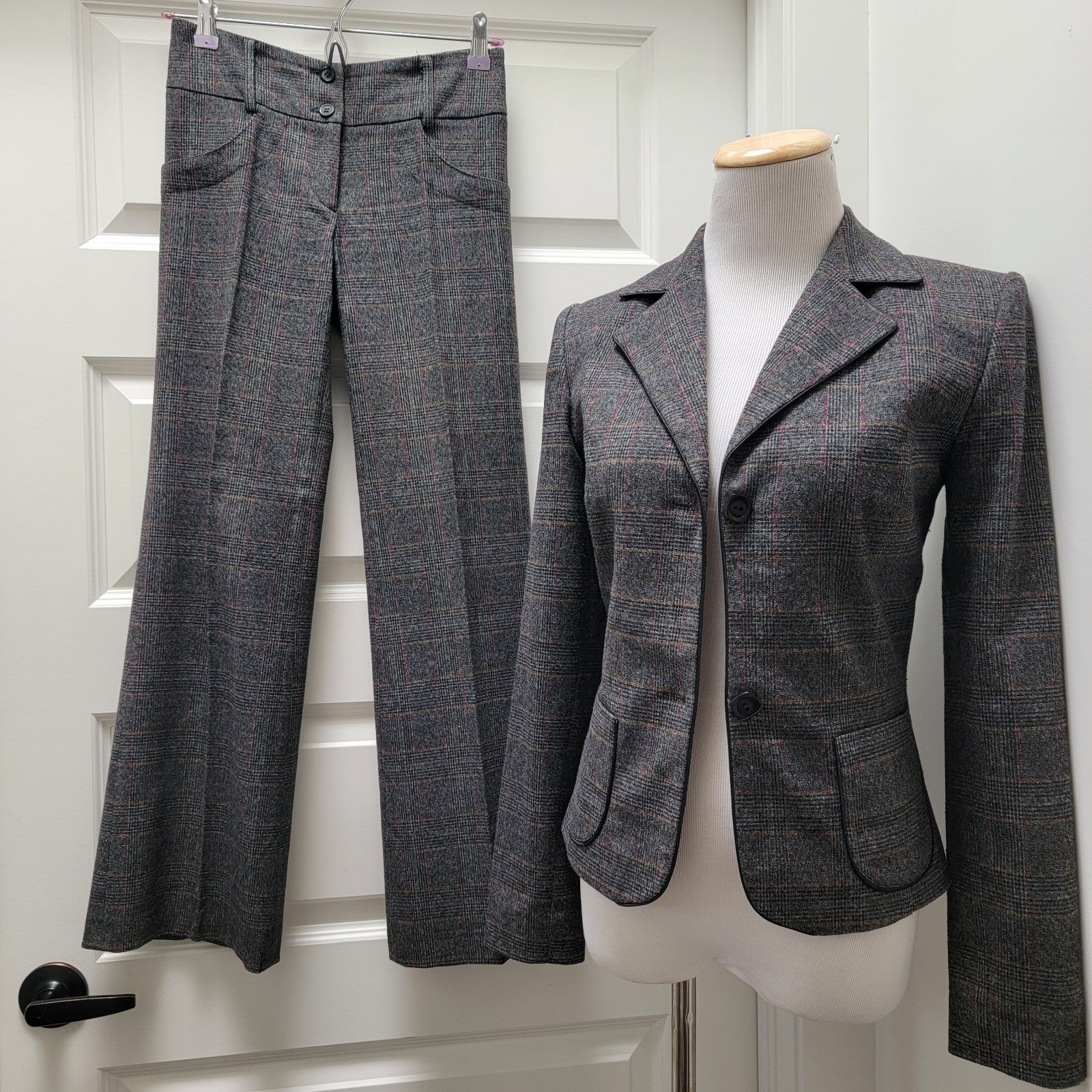 Womens/Junior Gray Plaid Suit Jacket - Matching Pants Made in Italy Atelier Sz S