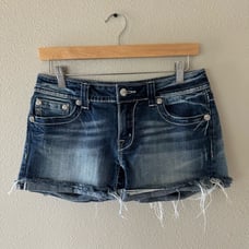 Miss Me JW5416H Embroidered and Studded Western Denim Shorts Size 30