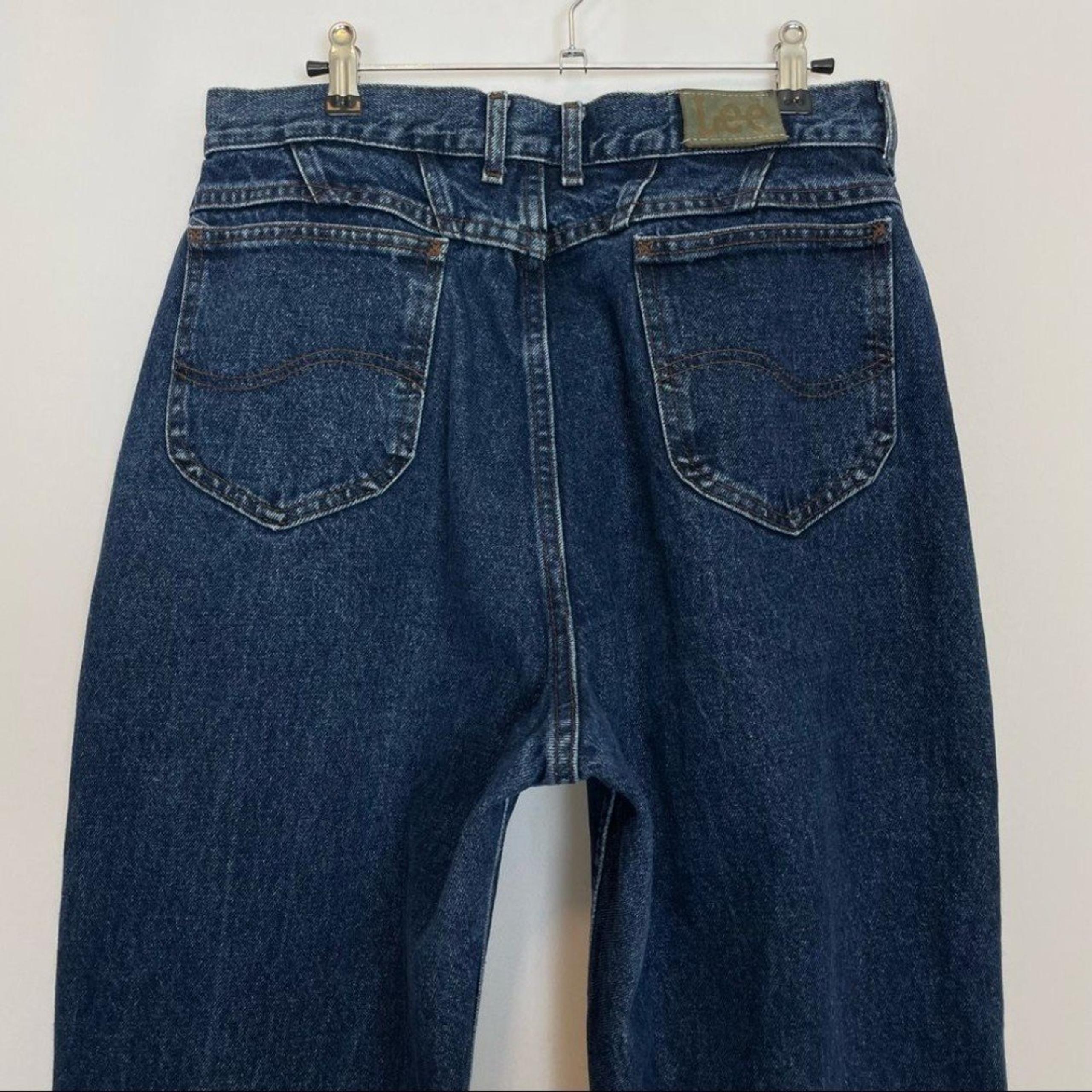 Vintage Lee Jeans Tapered Leg Cropped Raw Hem Blue High Rise Mom Jeans 32” Waist