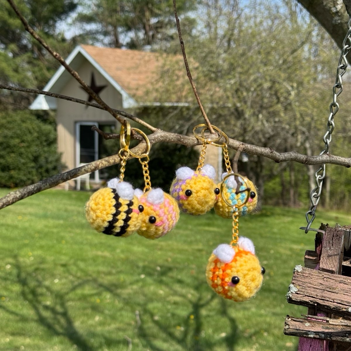 Crochet bee bundle mini keychains kawaii handmade rainbow insect kid party gift