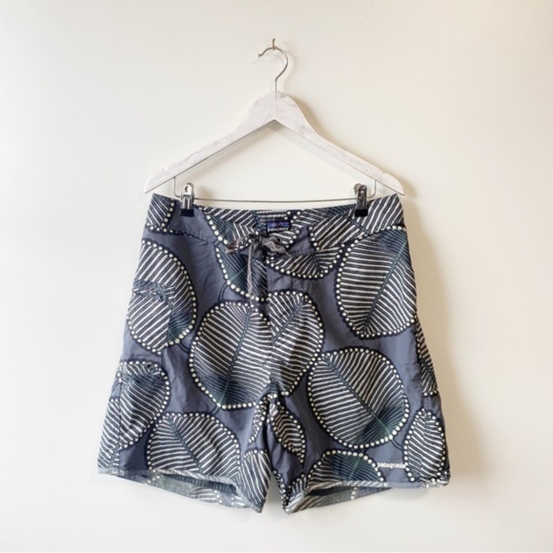 PATAGONIA Paddler Board Shorts! Leaf Palm Fronds Gray Men’s Size 32