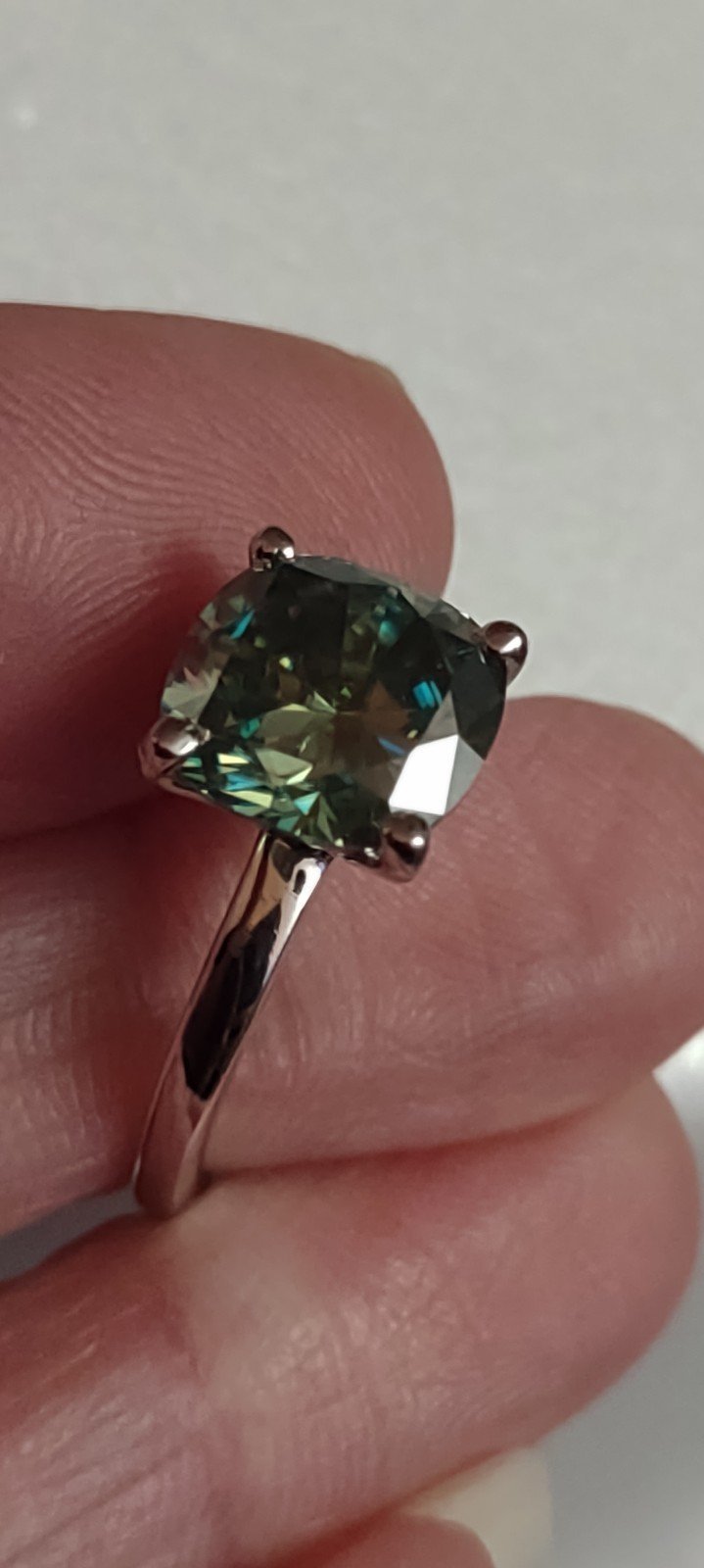 8 4-prong 3.28 carat green / blue sparkle diamond positive testing engagement ri