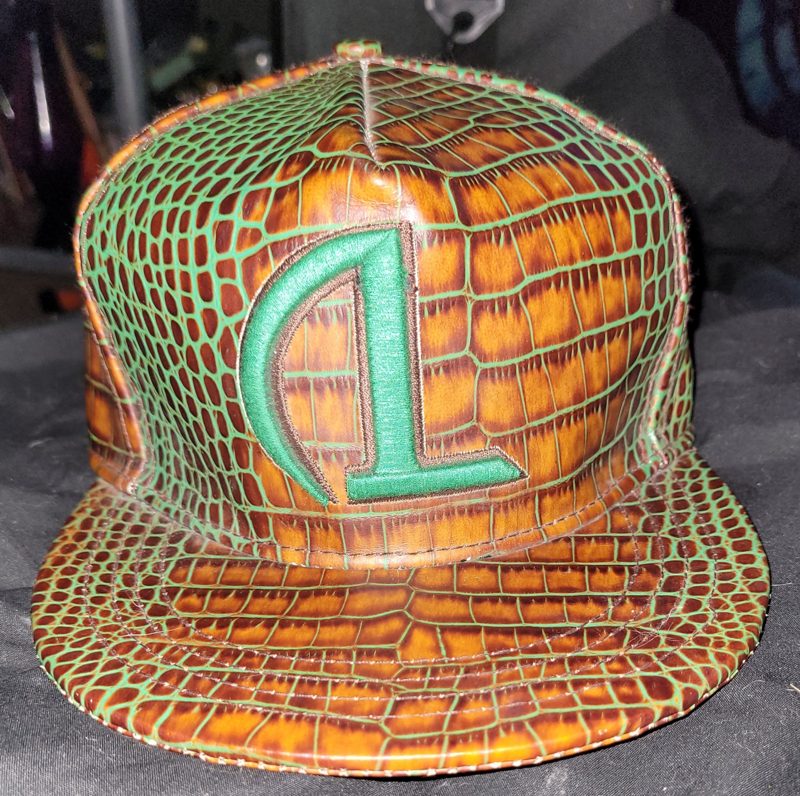 BEAUTIFUL Luca & Danilo genuine leather adjustable hat (VERY NICE)