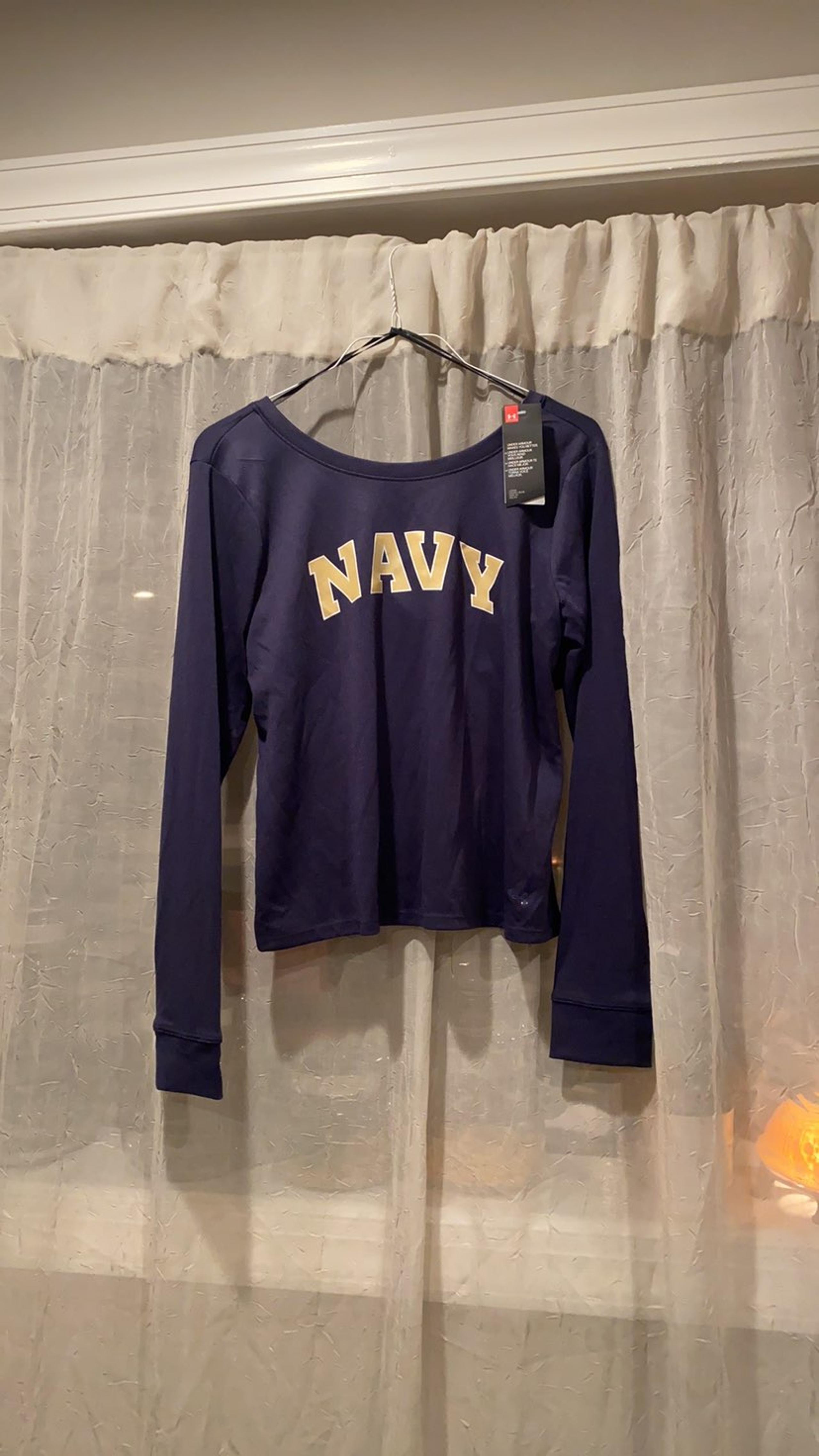 NAVY under armour BACK DETAIL L sleeve