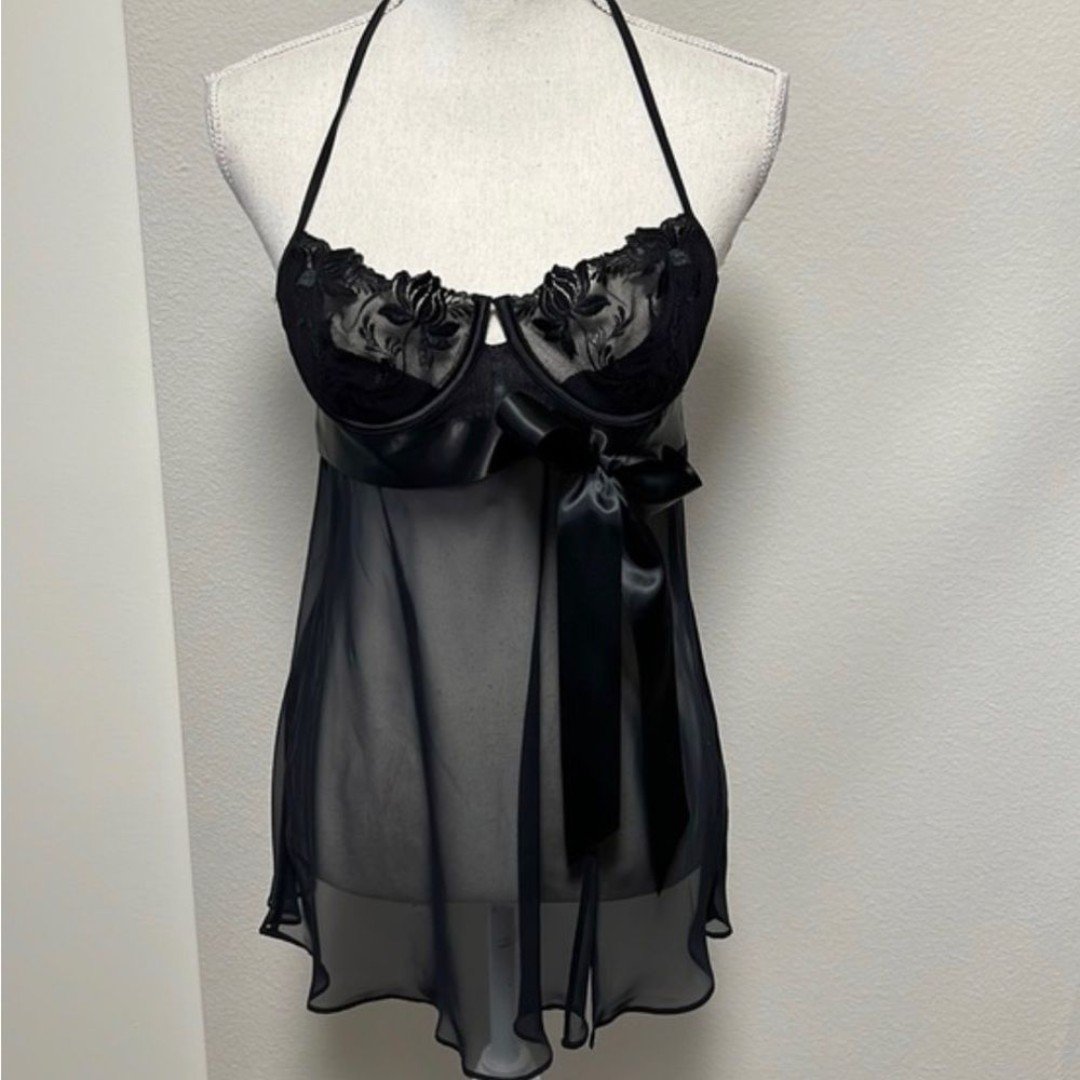 Victoria’s Secret Very Sexy Black Netted Babydoll Gown with lace in front 36B