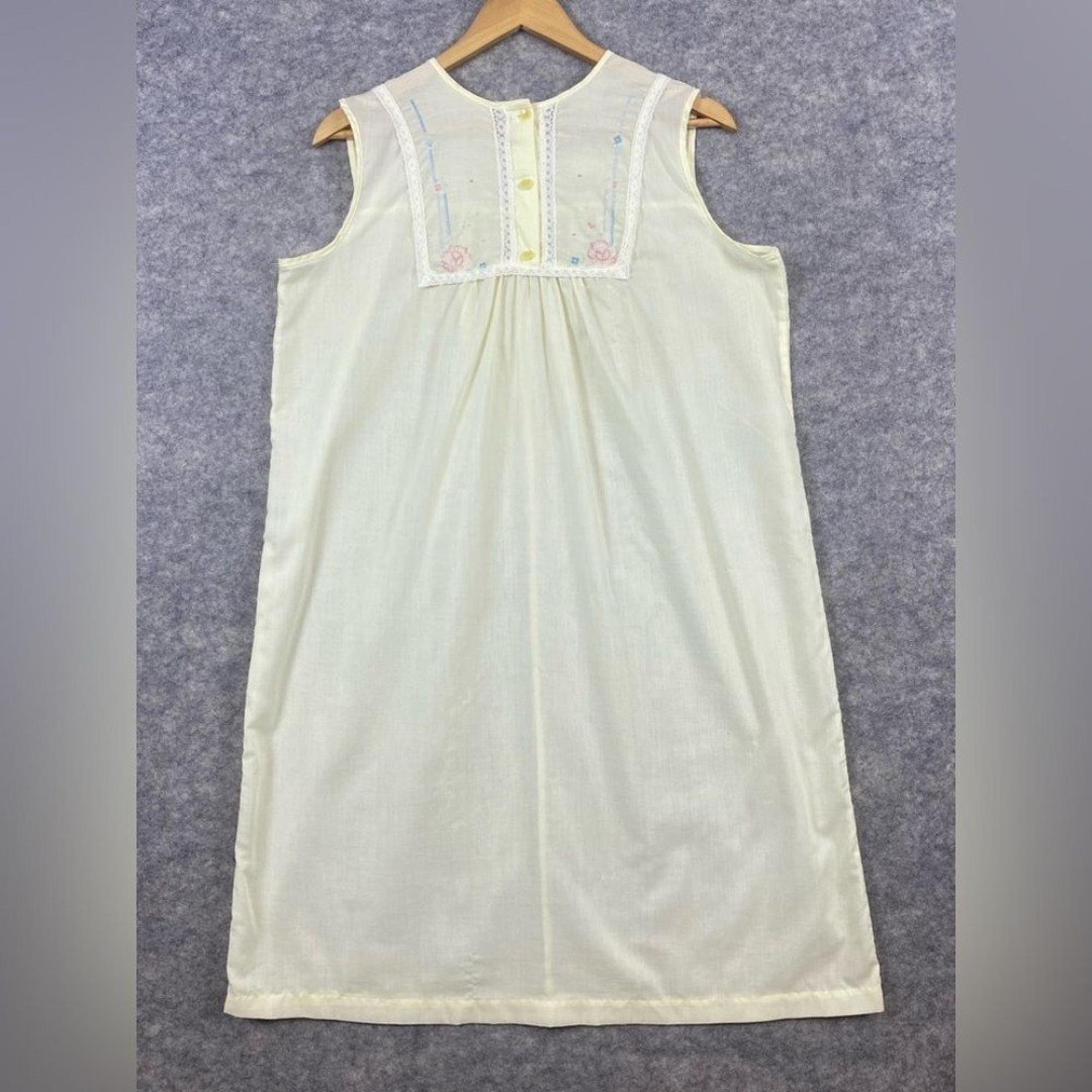Carole Vintage 60s/70s Gown Women’s Size M Yellow Floral Embroidery Sleeveless
