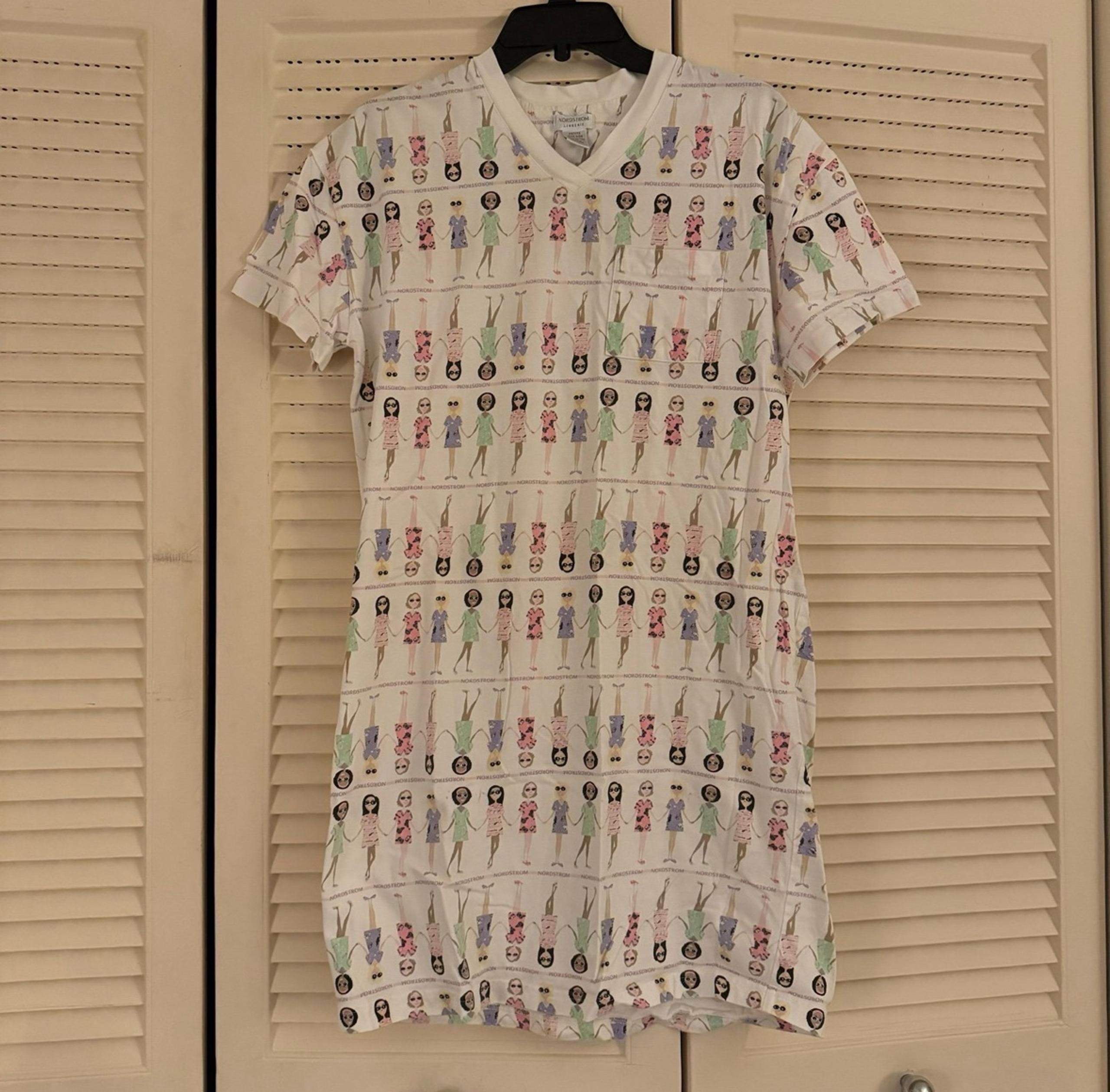 Nordstrom Vintage Y2K 2000s Nightgown T-Shirt Dress Printed Petite Pajamas