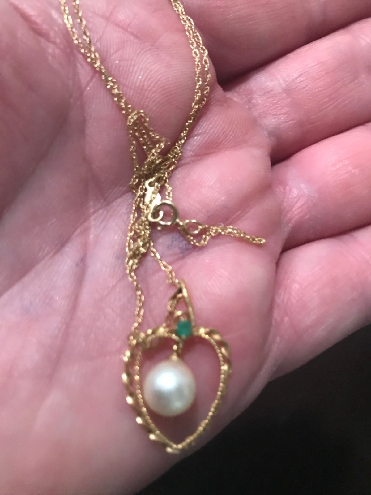 14K YELLOW GOLD EMERALD PEARL NECKLACE